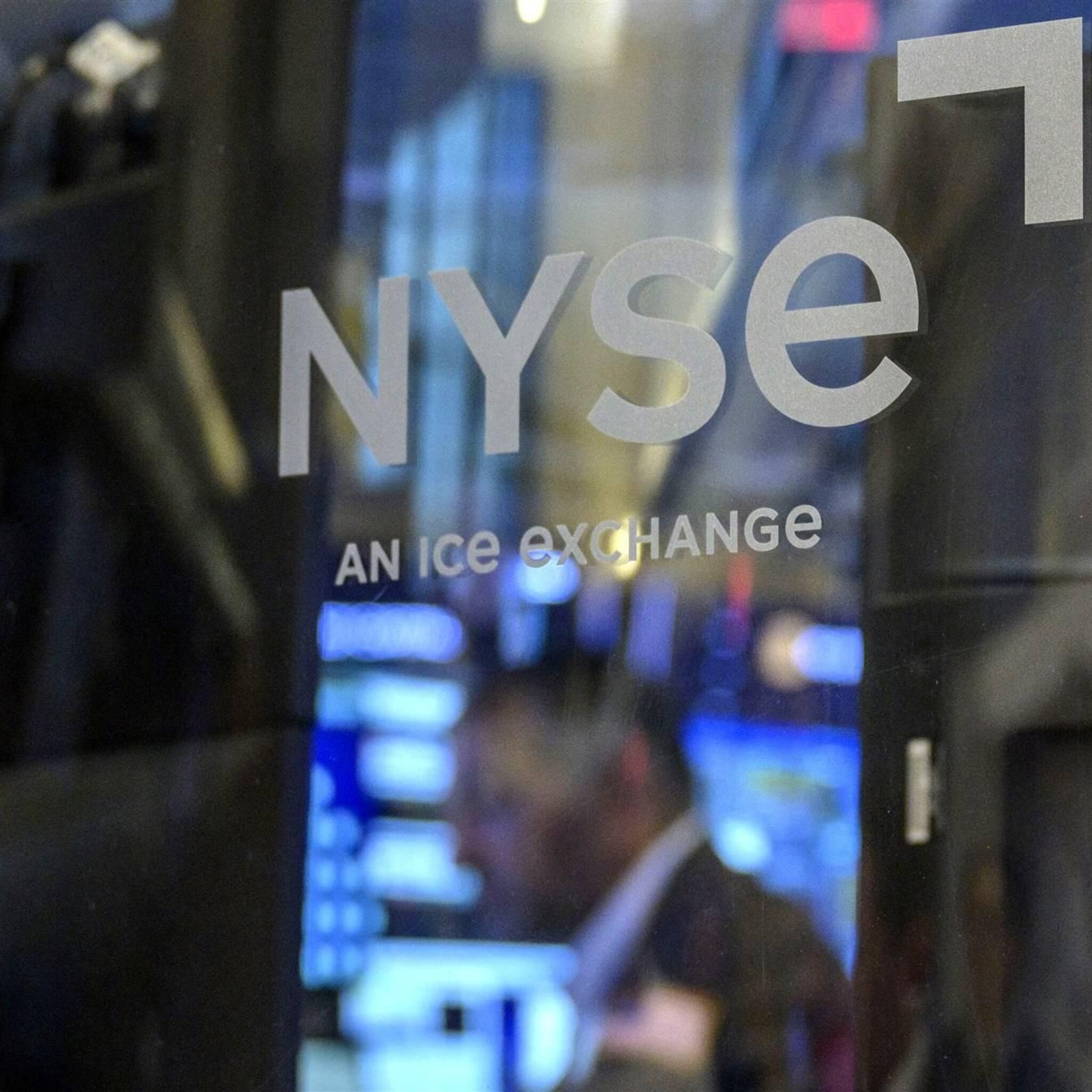 autofabrikanten omhoog op wall street ondanks staking