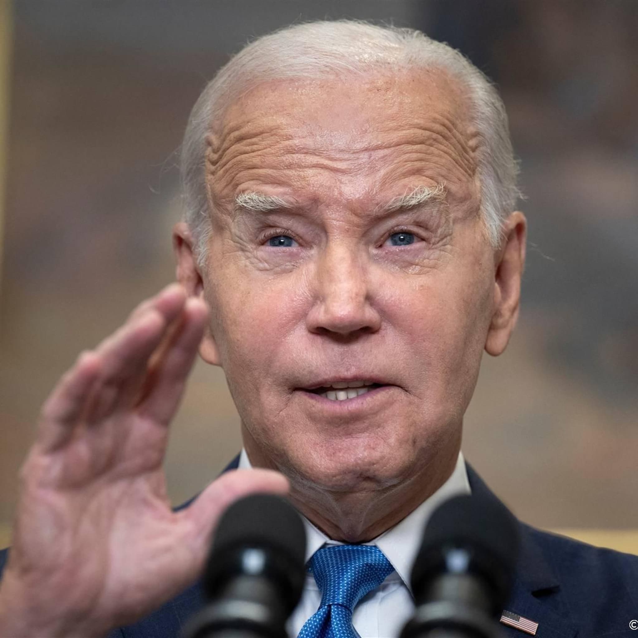 biden autofabrikanten moeten stakend personeel meer bieden