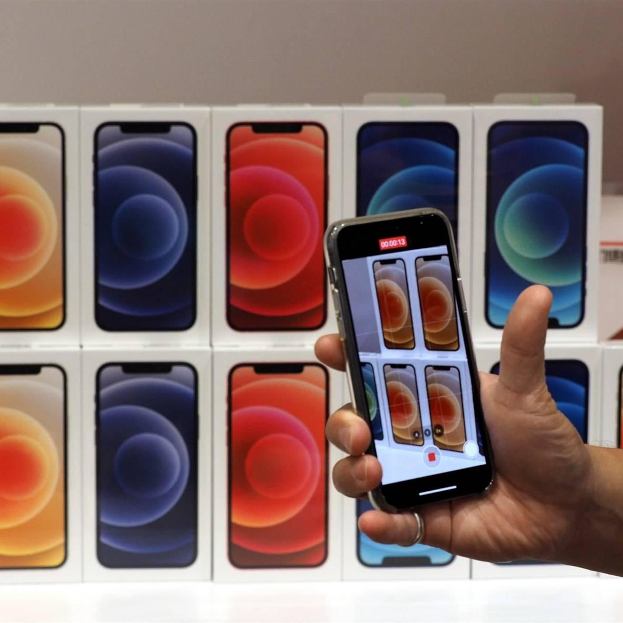 kennisplatform risico op schade door straling iphone 12 minimaal