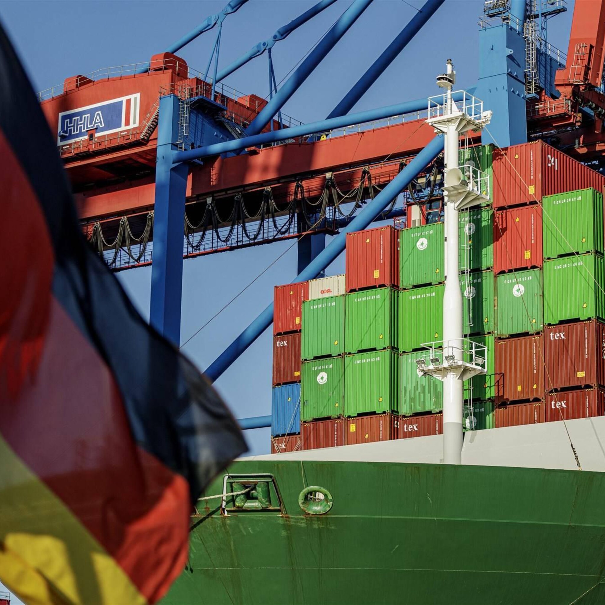 hamburgs havenbedrijf hhla voor bijna helft in handen van msc