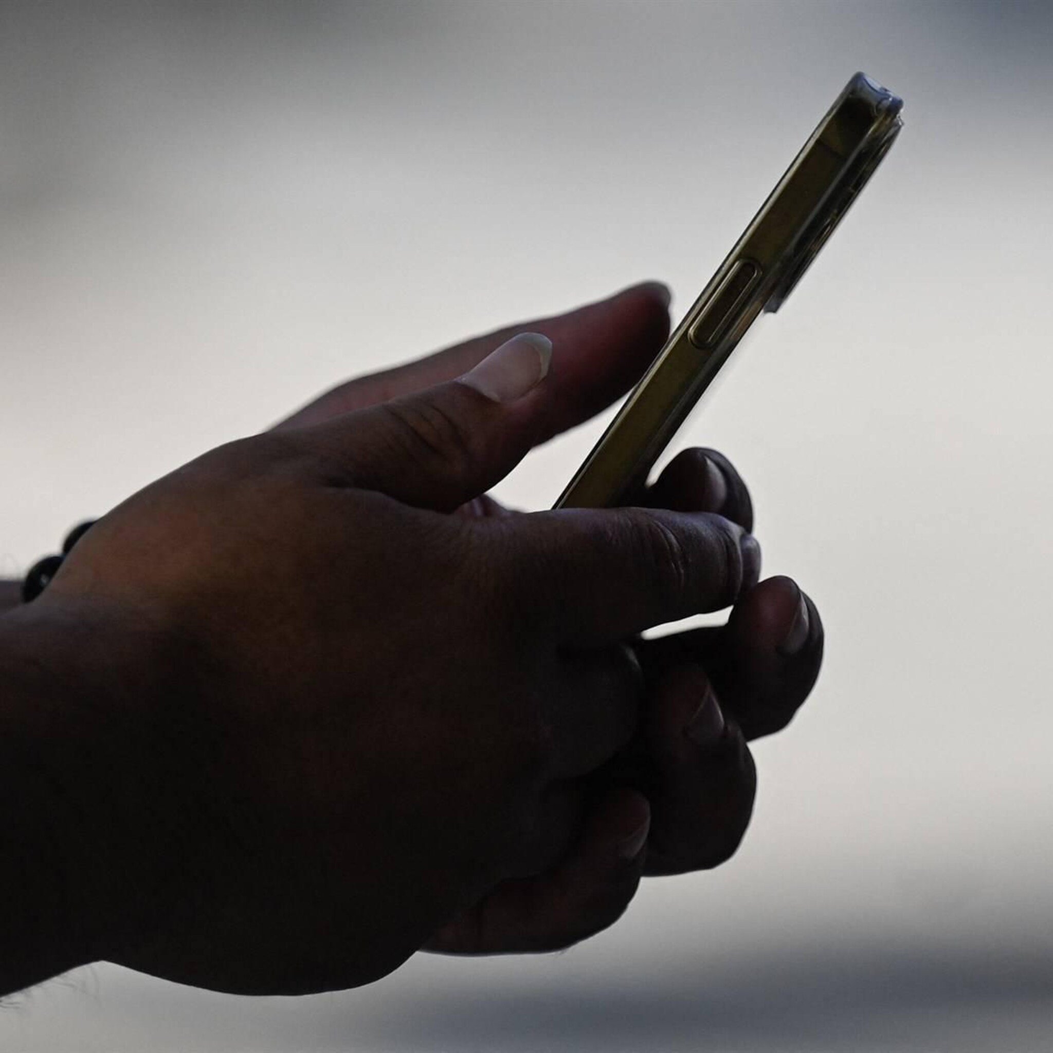 china ontkent iphone verbod voor ambtenaren