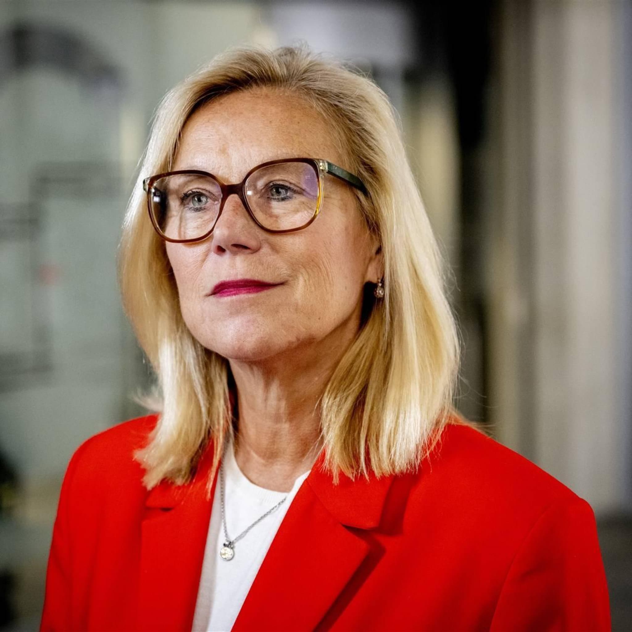 kaag vraagt acm of onderzoek nodig is naar spaarrentes