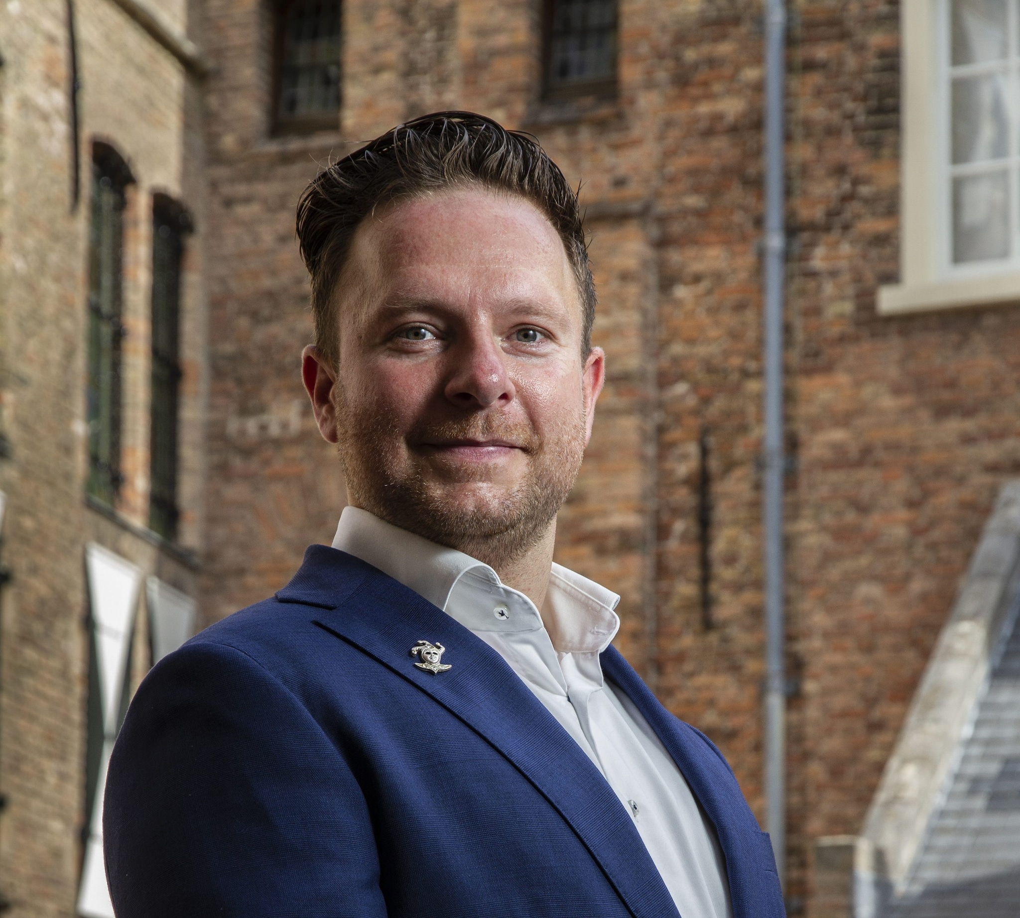 zo werd overhandiging handboek hofnar een heus hofnarrenfeest