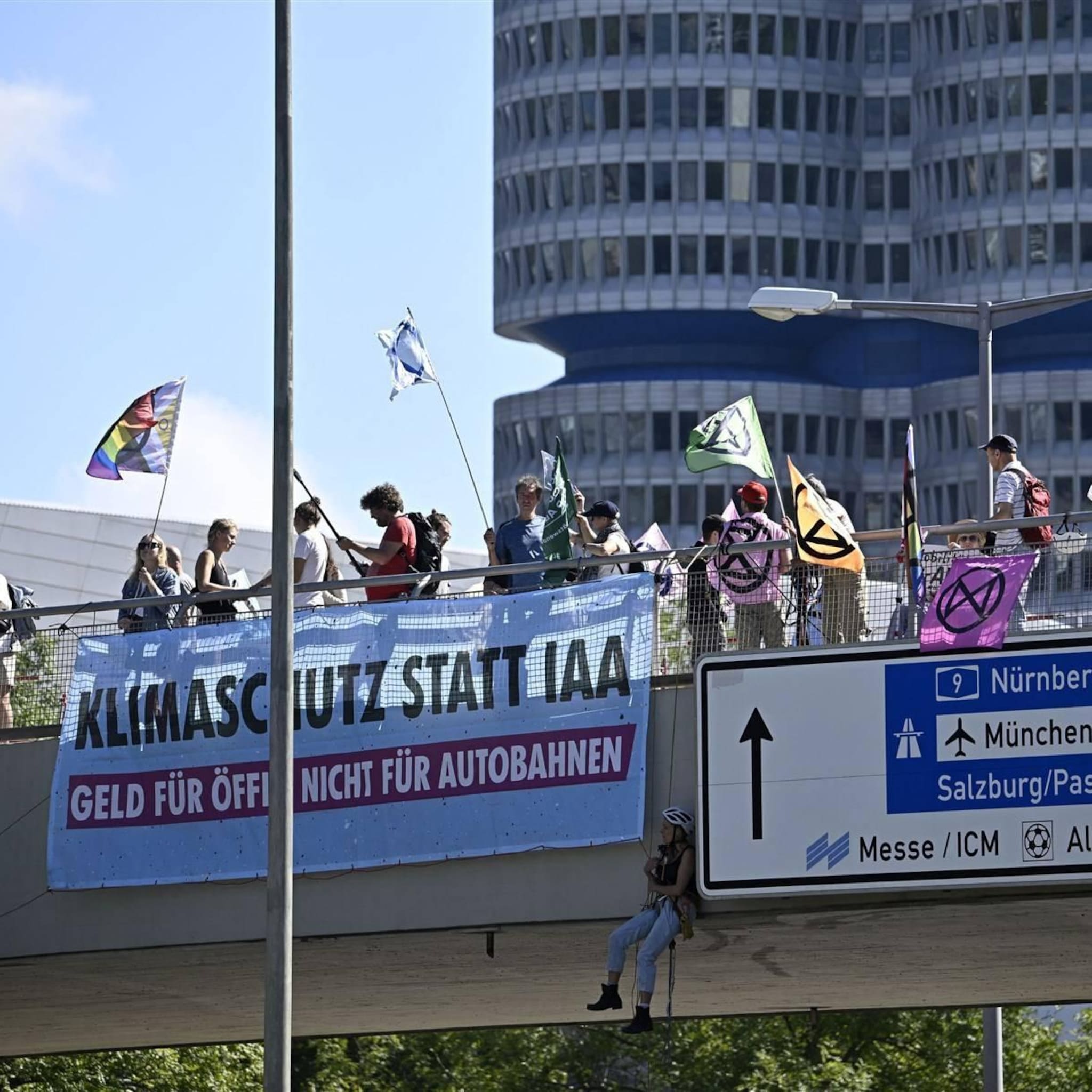 klimaatprotesten bij grote autoshow in munchen