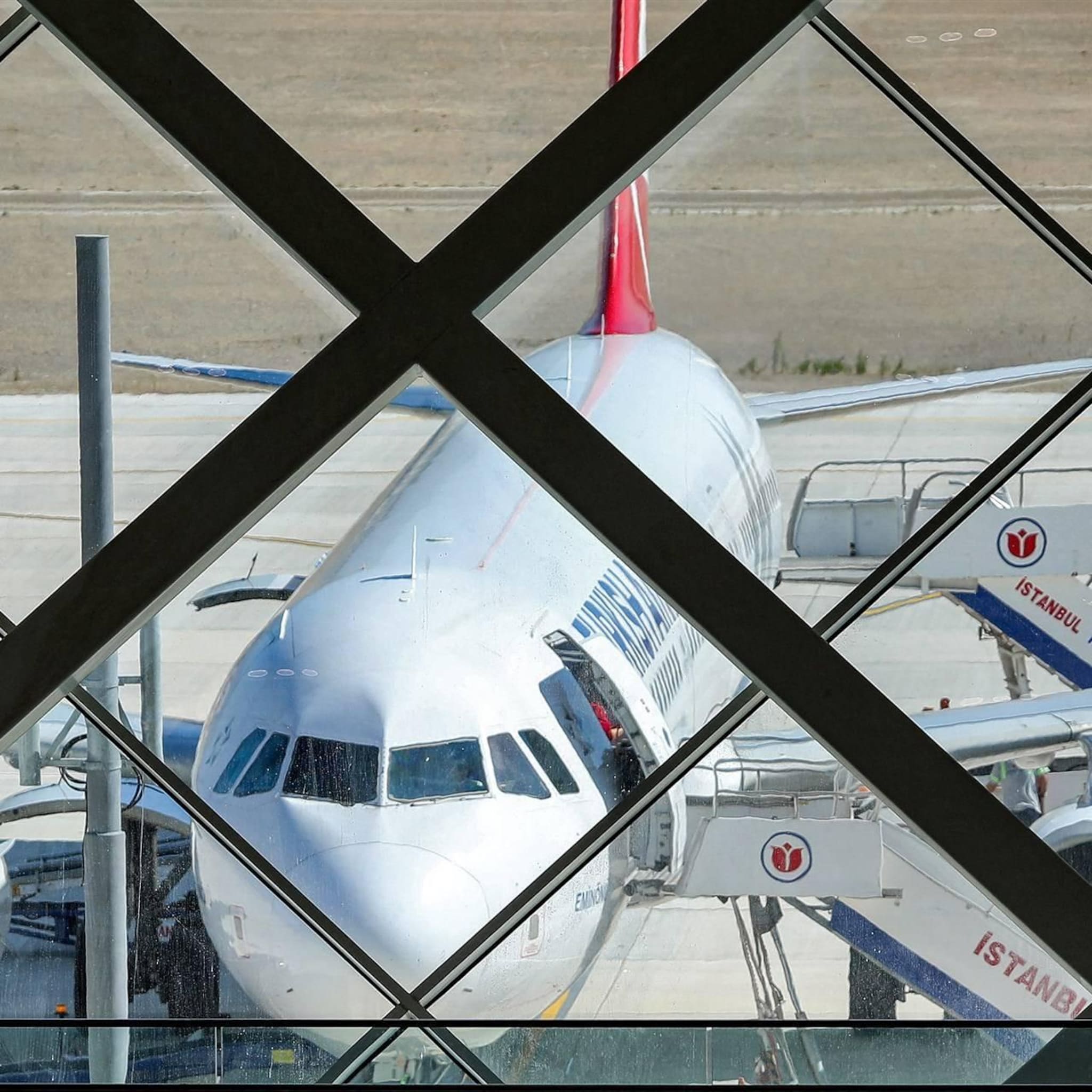 brits bedrijf leverde neponderdelen vliegtuigen airbus en boeing