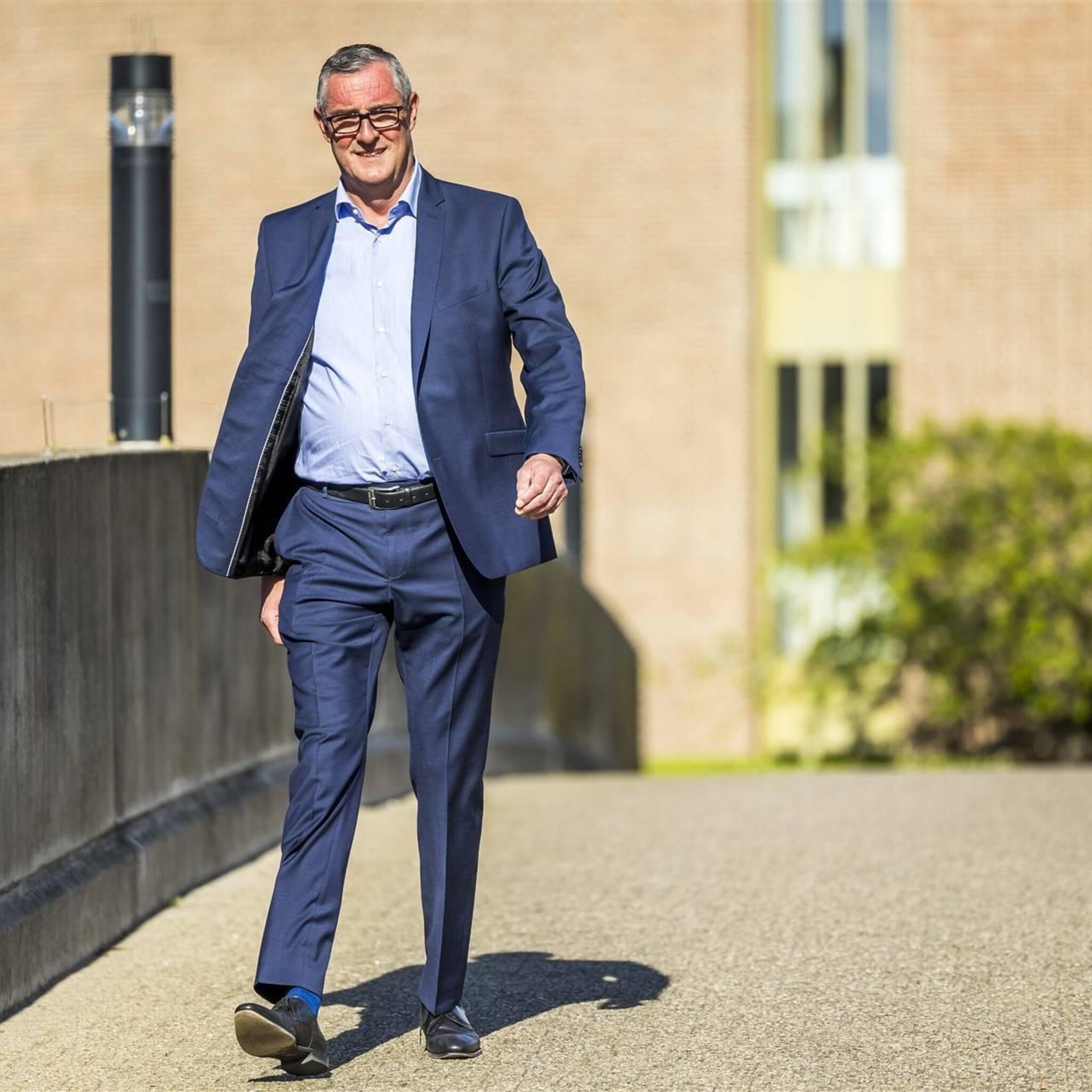 jos roeven vertrekt als directeur maastricht aachen airport
