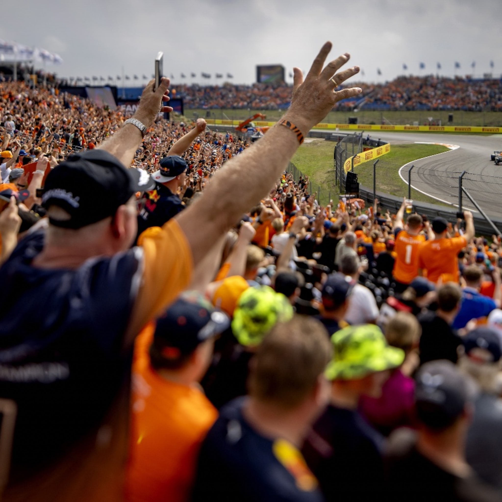 merchandise en psychologie waarom er voor een max verstappen cap gewoon 47 95 betaald wordt
