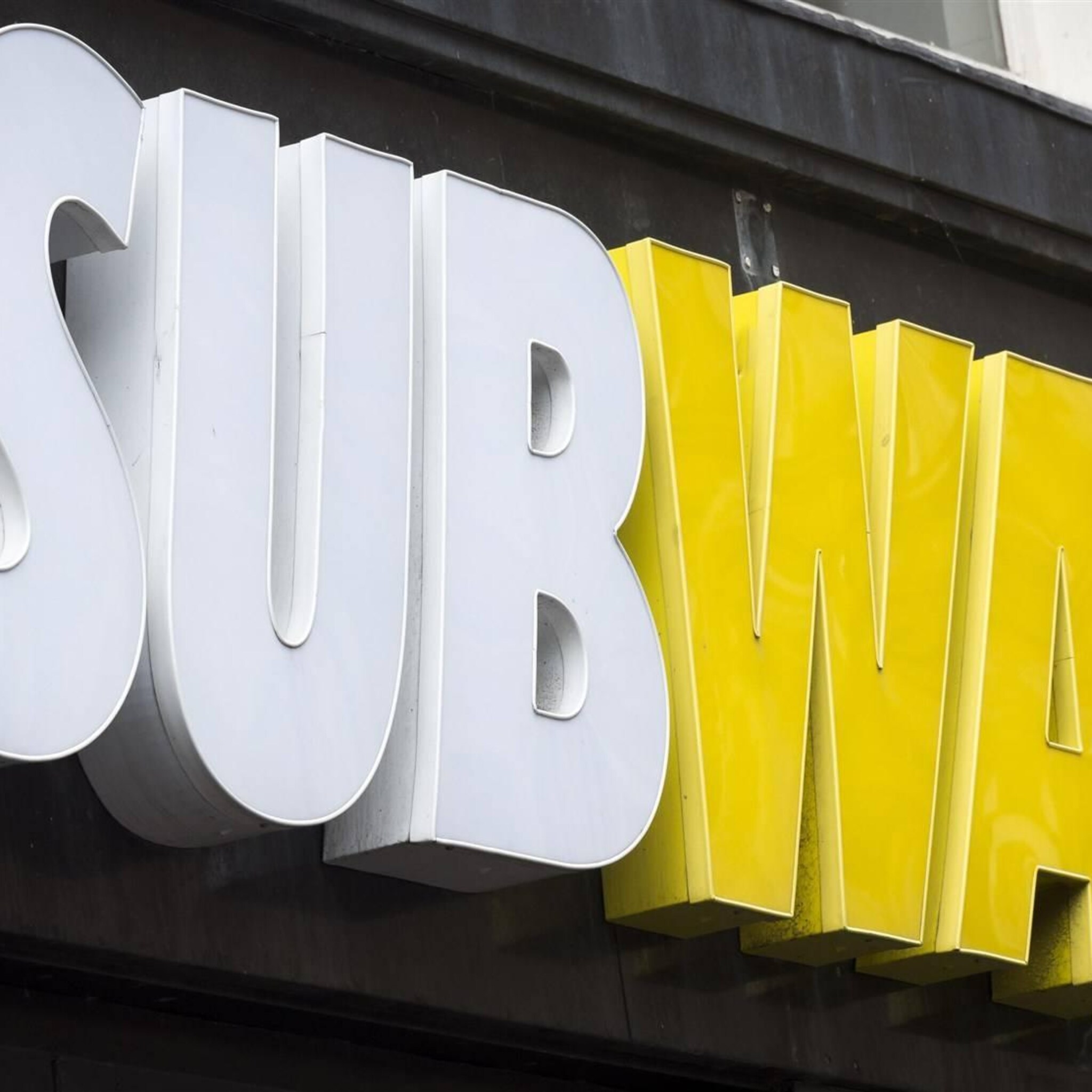 oprichtersfamilie verkoopt broodjesketen subway