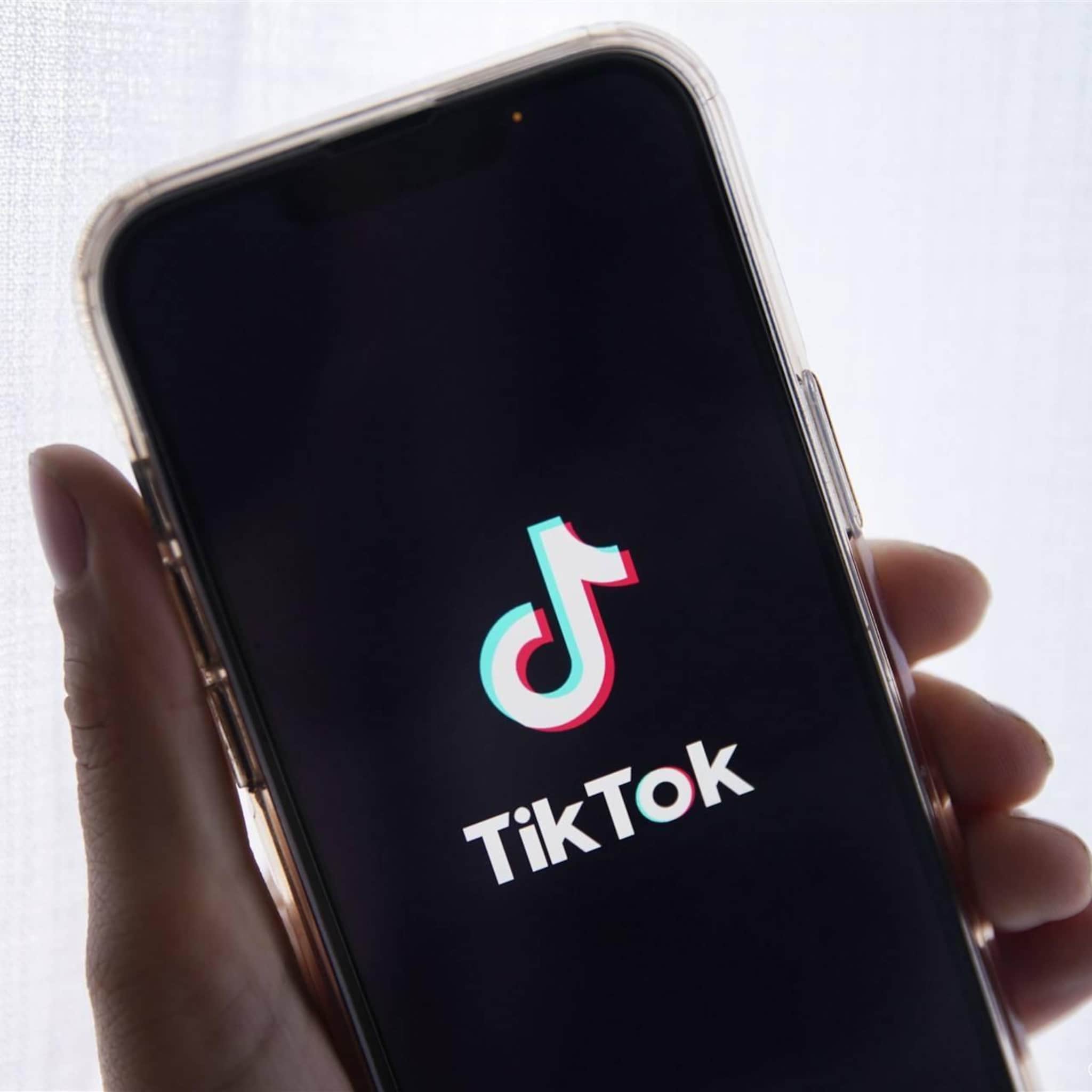 russische boetes voor tiktok en twitch vanwege verboden content