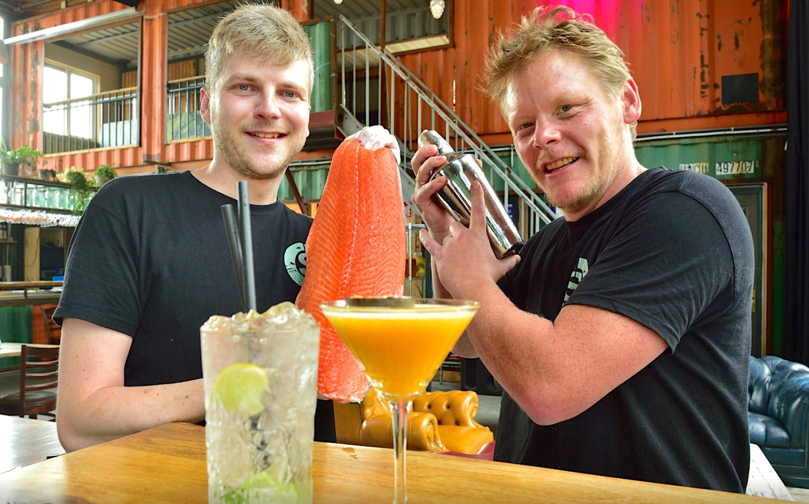Eigenaar Bert Munts (rechts) en kok Danny Dijkhuizen. Foto: Pim Mul