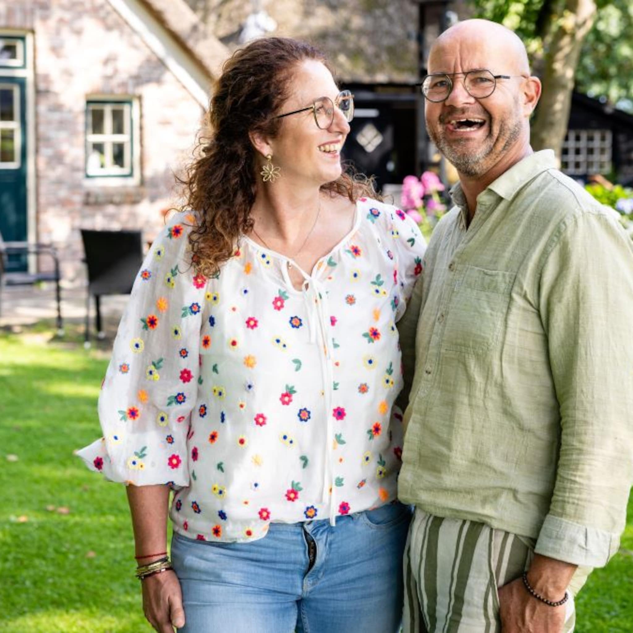 geen opvolgers voor tulpenkwekers echtpaar neemt b en b over