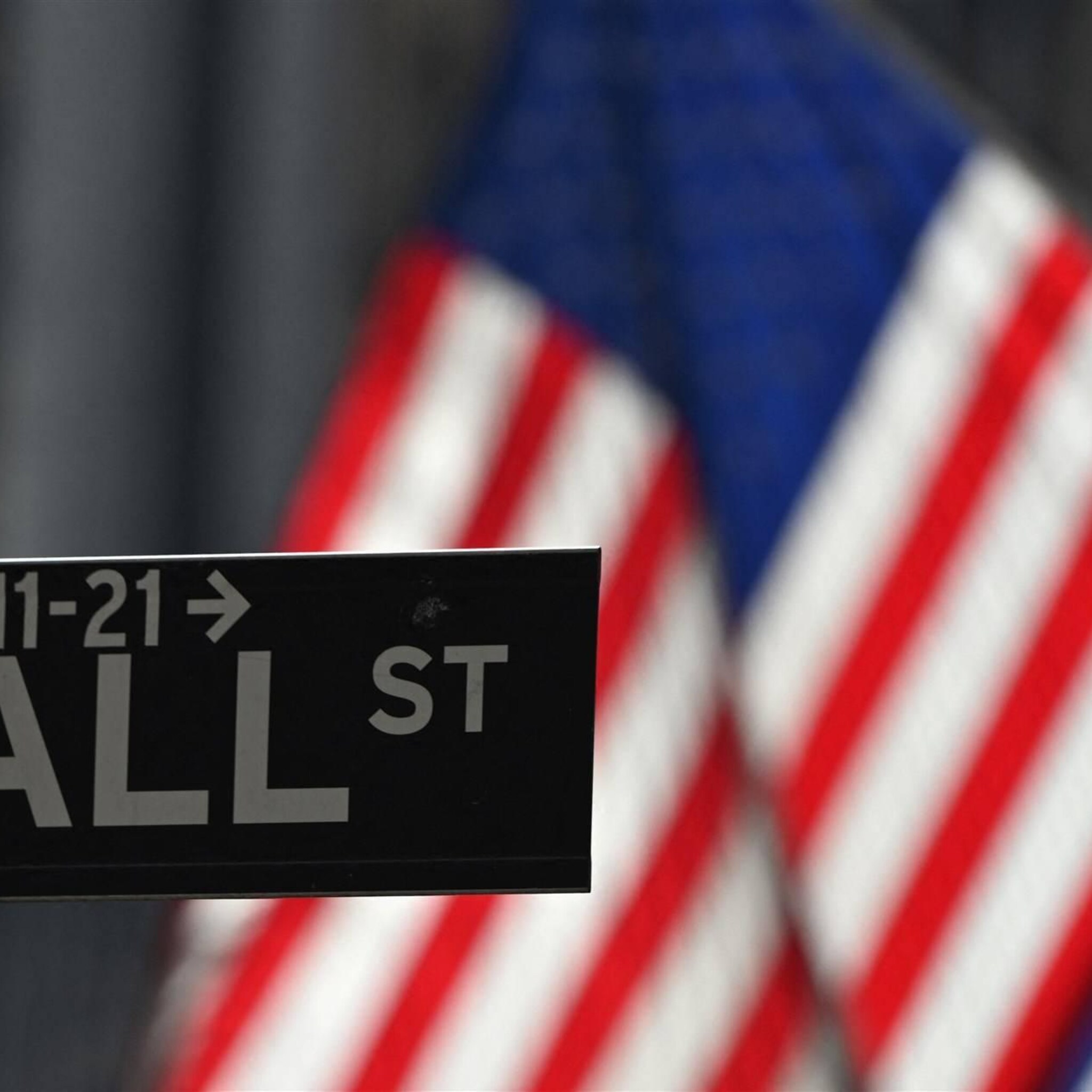 sportschoenenketen foot locker keldert op wall street