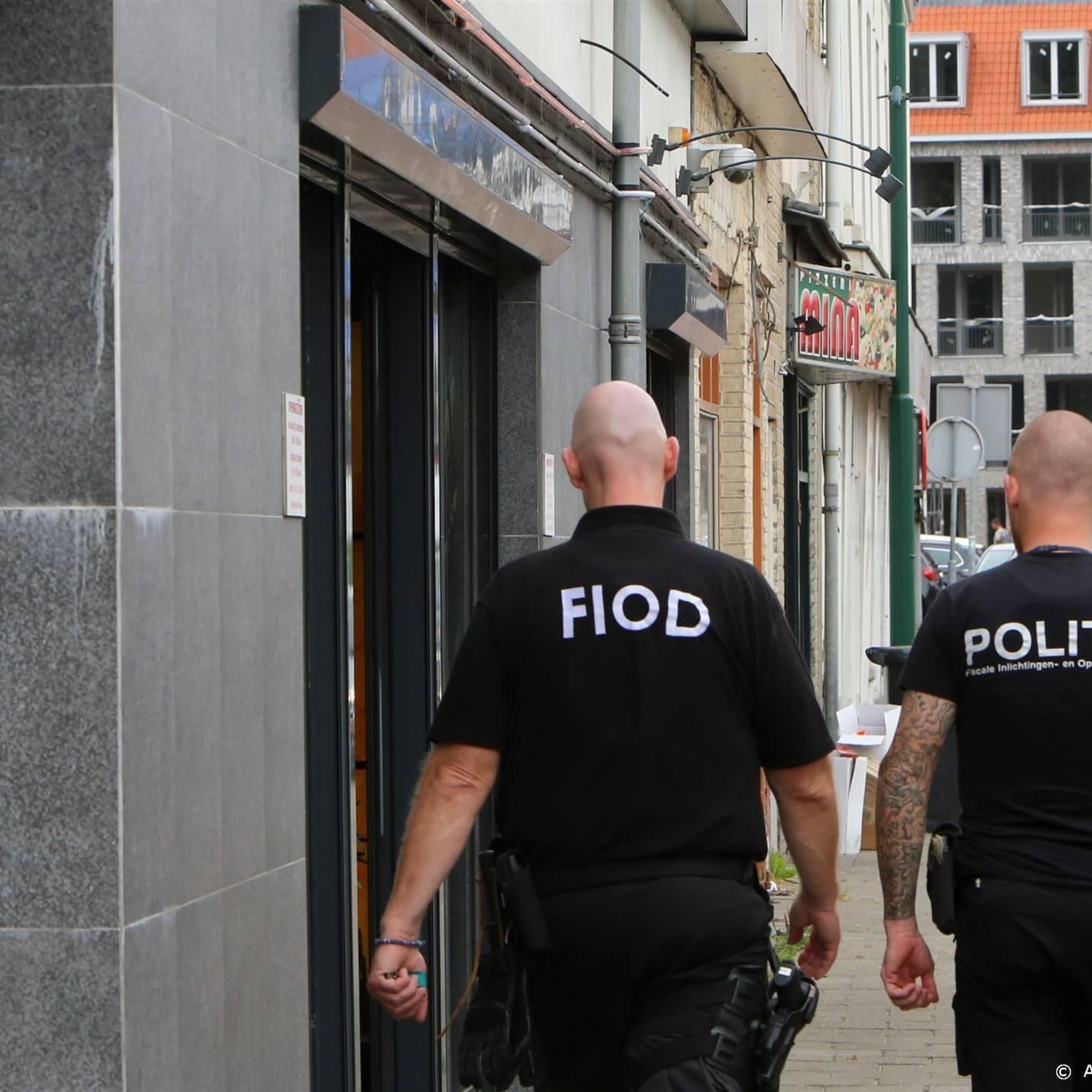 drie verdachten opgepakt om omvangrijke beleggingsfraude