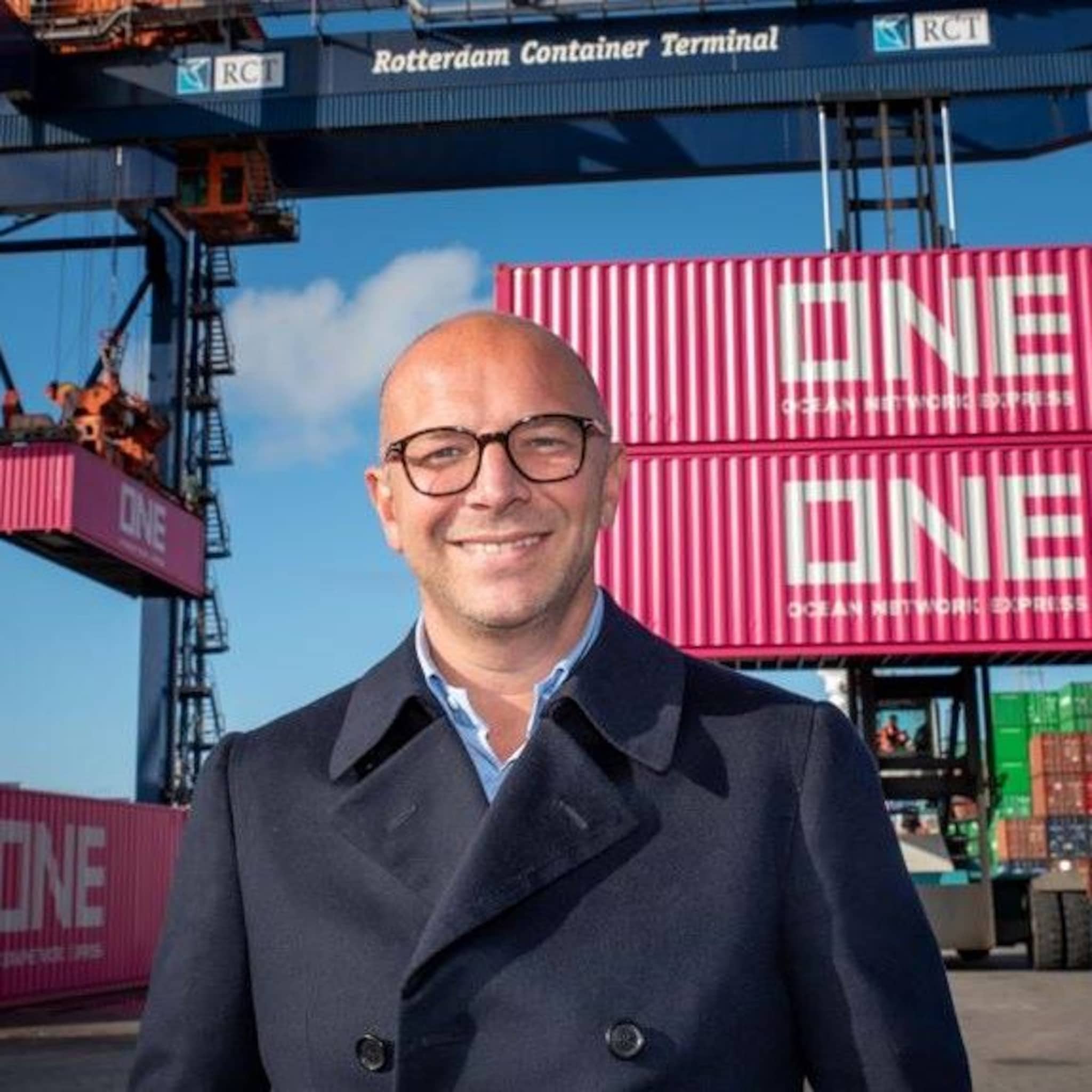 dit rotterdams containerbedrijf komt in handen van qatar