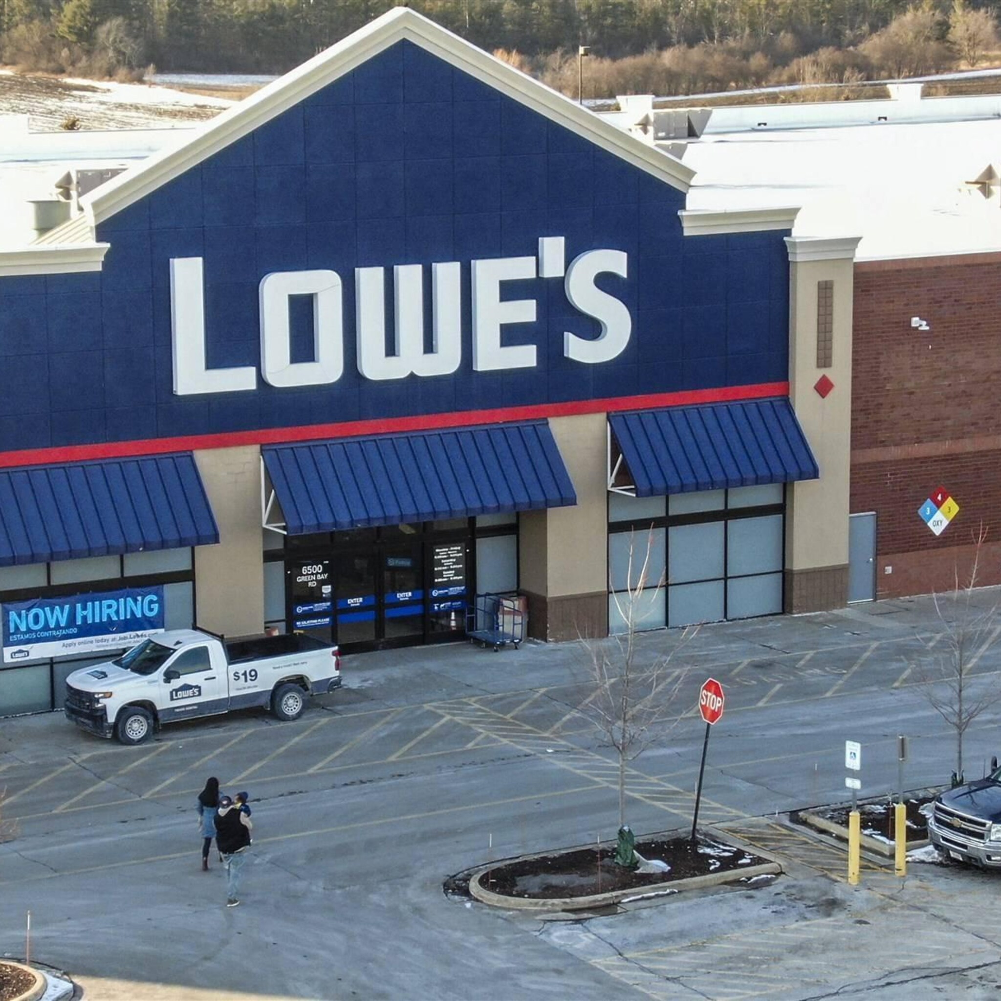 doe het zelfconcern lowe s stijgt op wall street macy s daalt