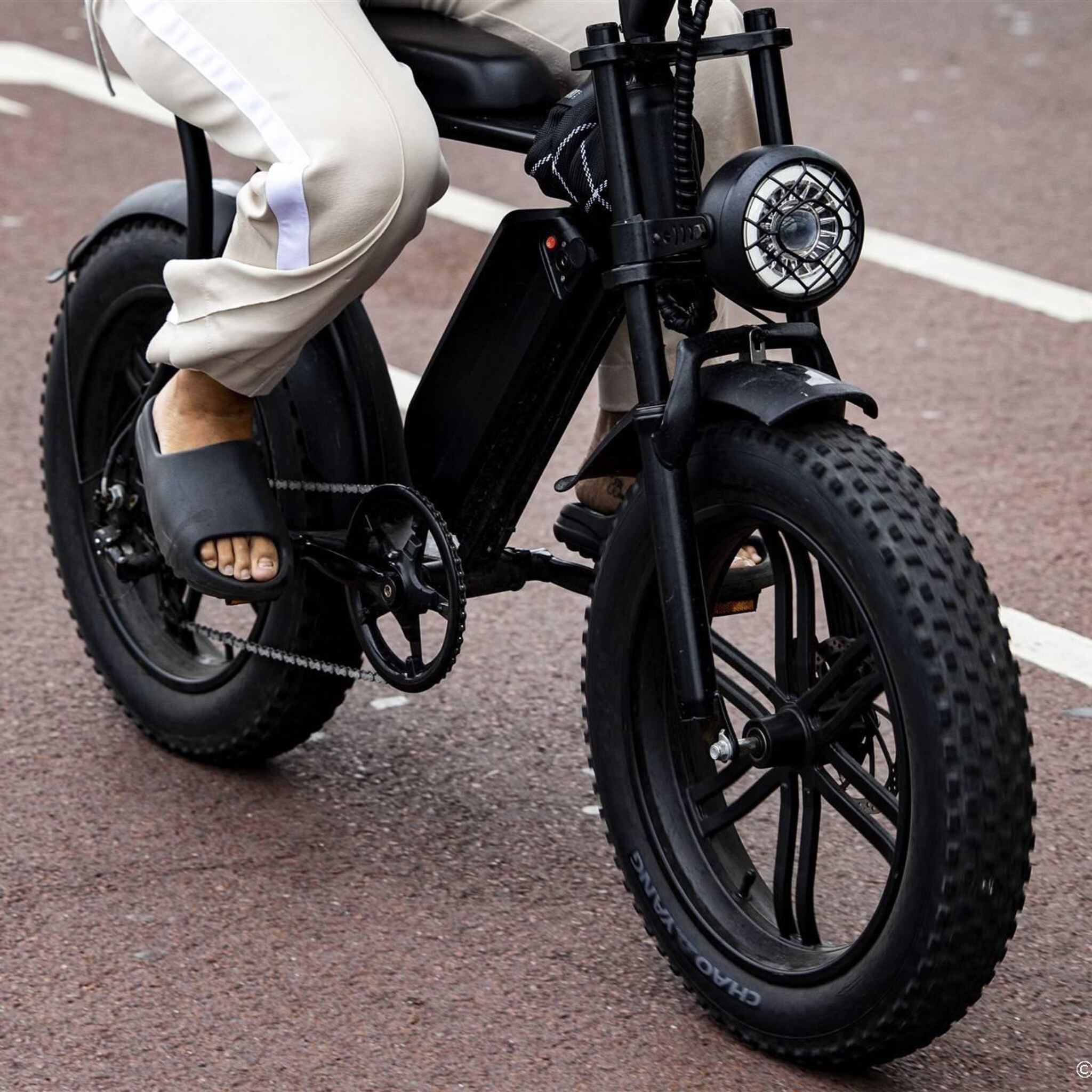 anwb stopt voorlopig met verzekeringen voor fatbikes