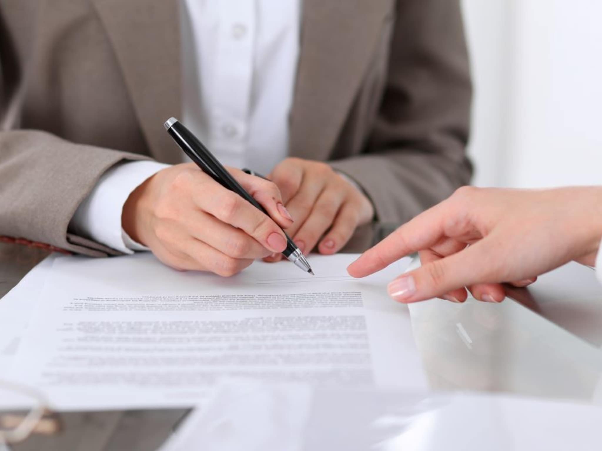 deal of geen deal tekenen bij het kruisje of onderhandelen