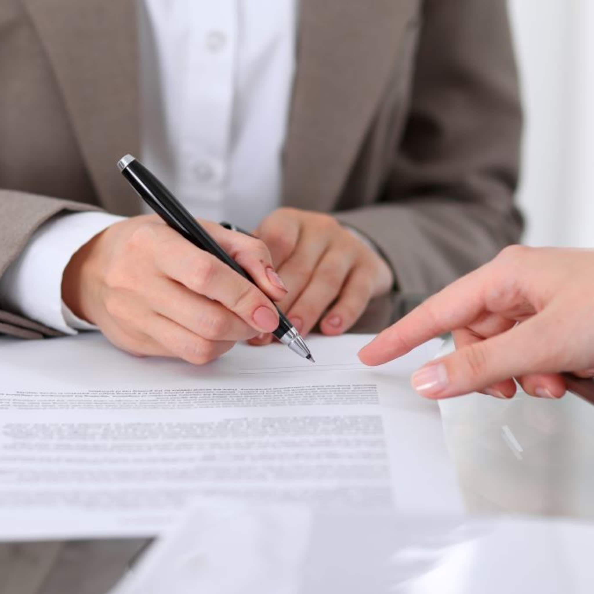 deal of geen deal tekenen bij het kruisje of onderhandelen
