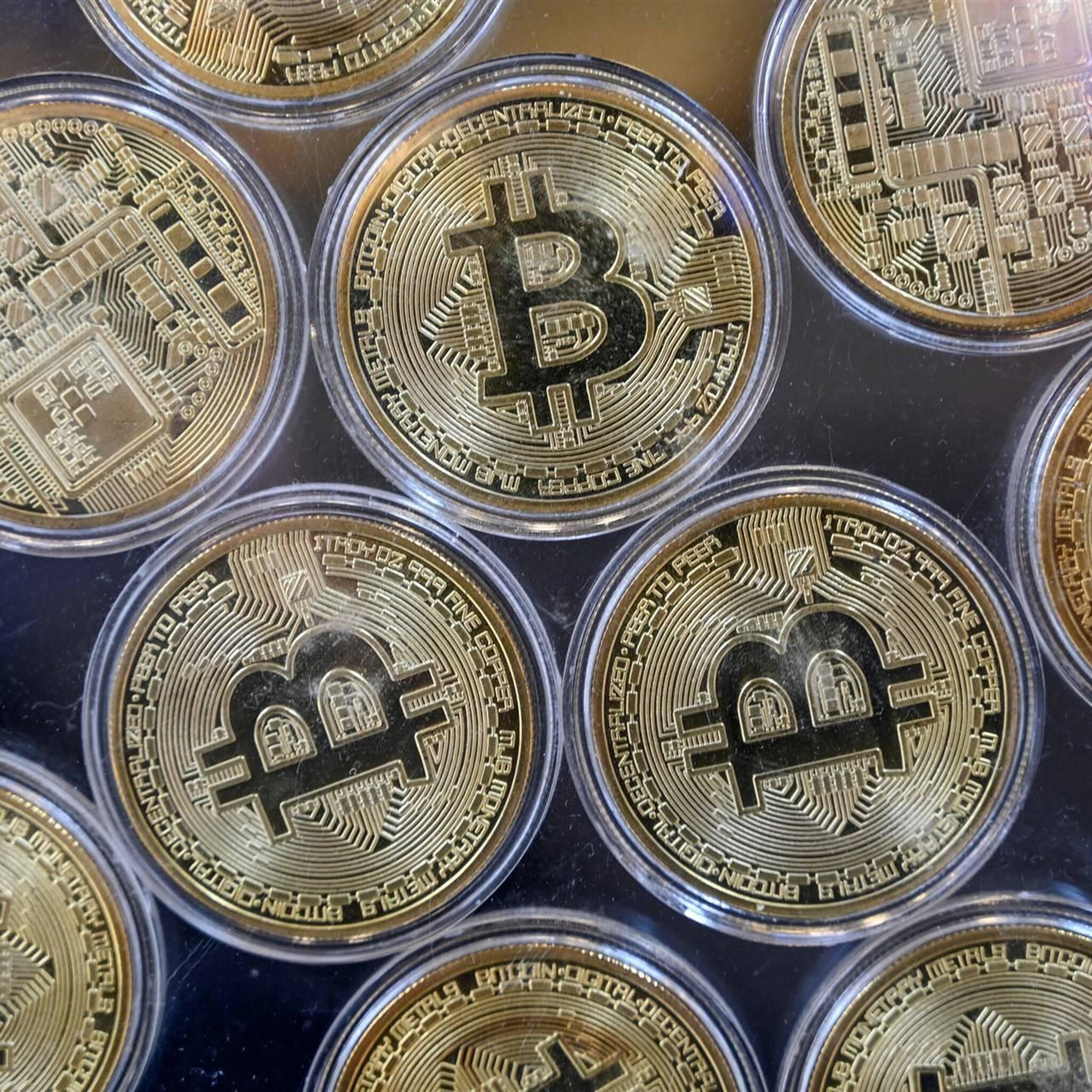 koers bitcoin onder druk na verkoop cryptomunt door spacex