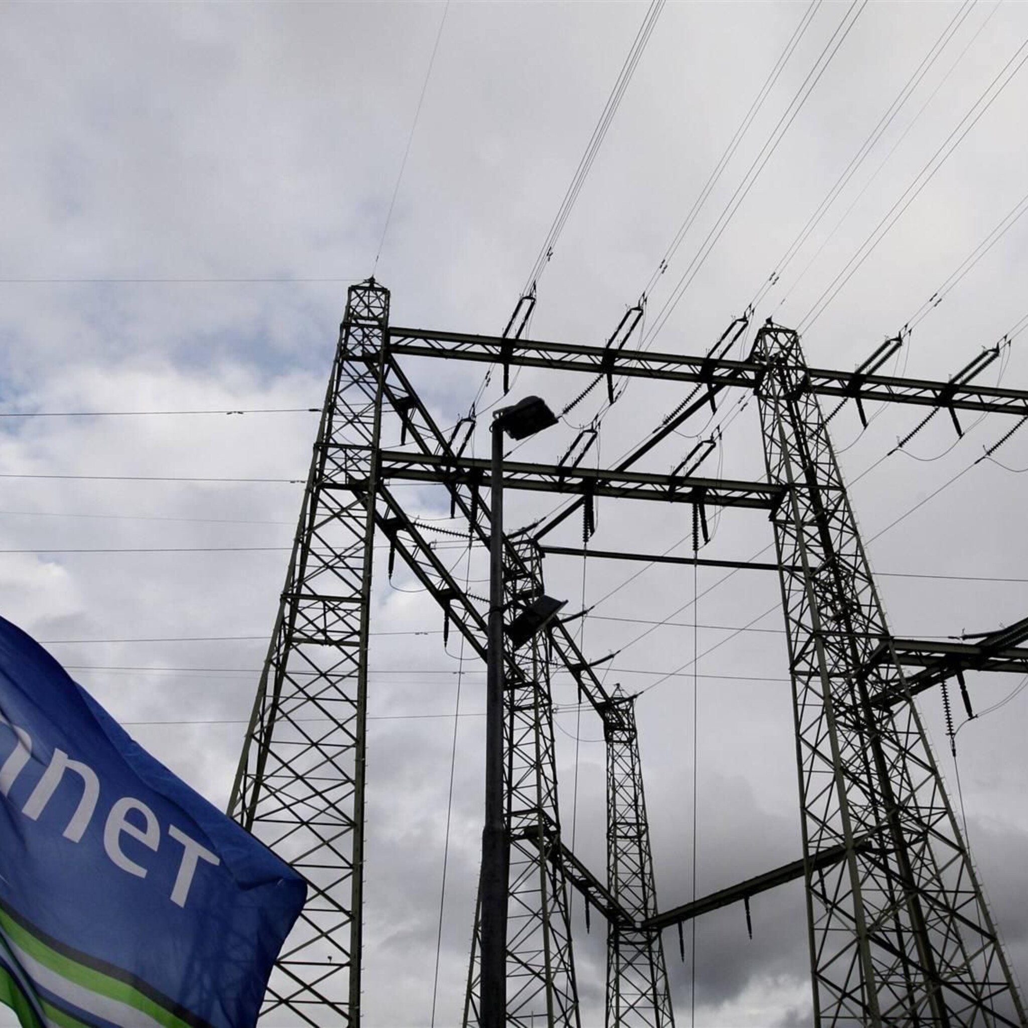 tennet creeert wat ruimte op overvolle stroomnet in drenthe