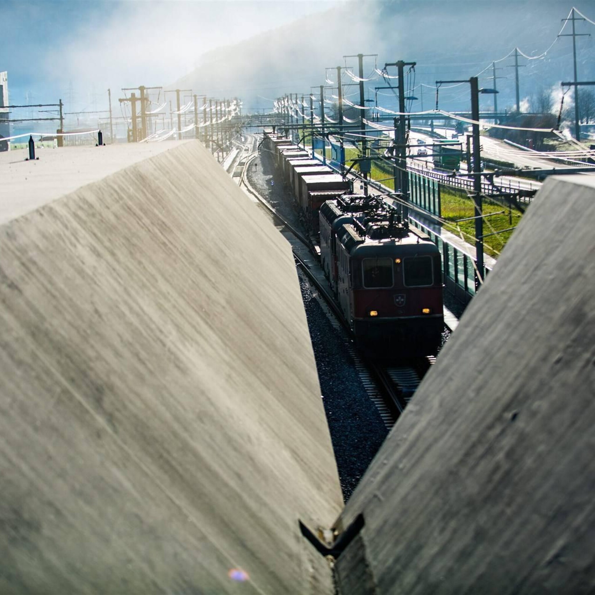 gotthardtunnel volgende week weer open voor goederentreinen