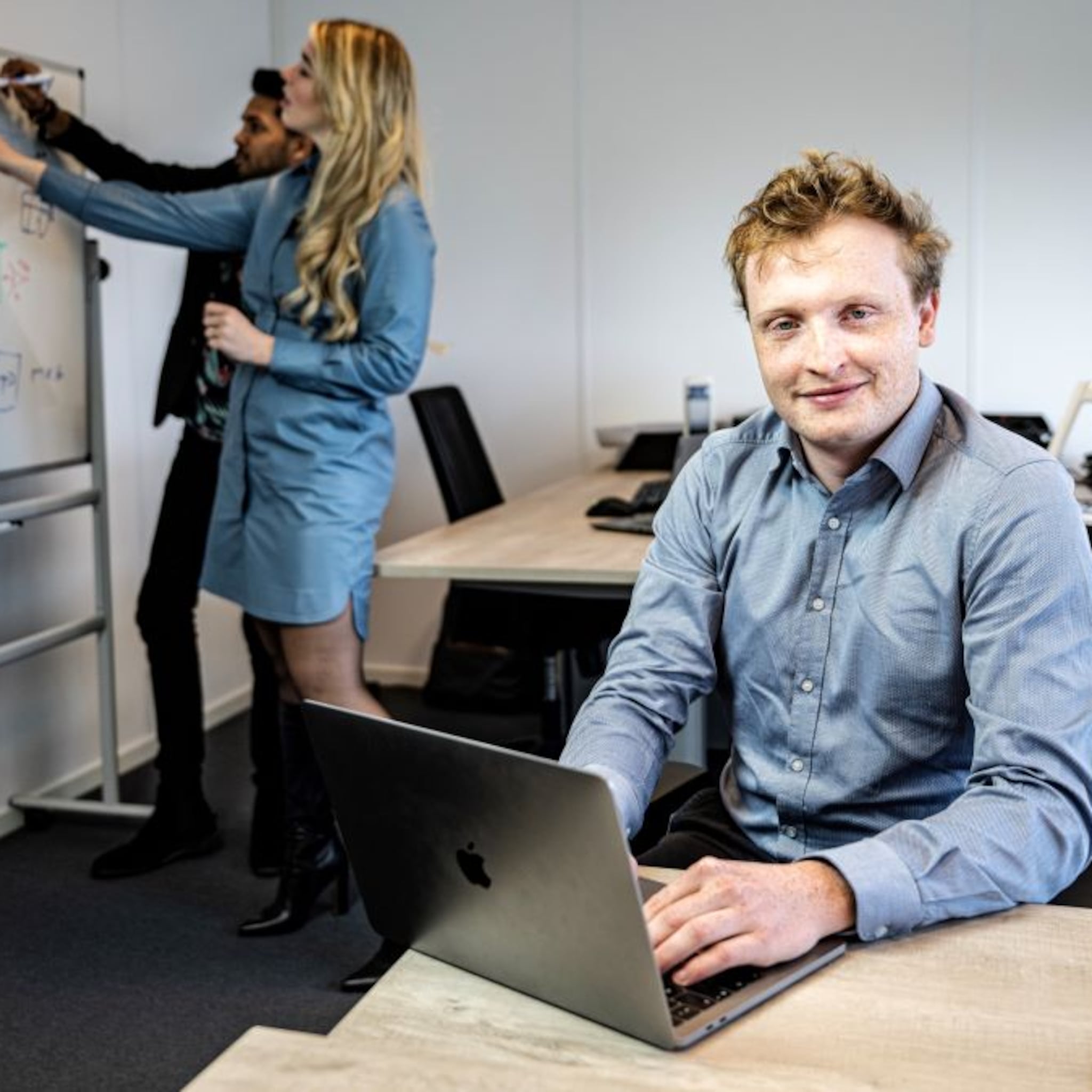 thomas 24 heeft geen diploma wel een eigen bedrijf met 70 man personeel