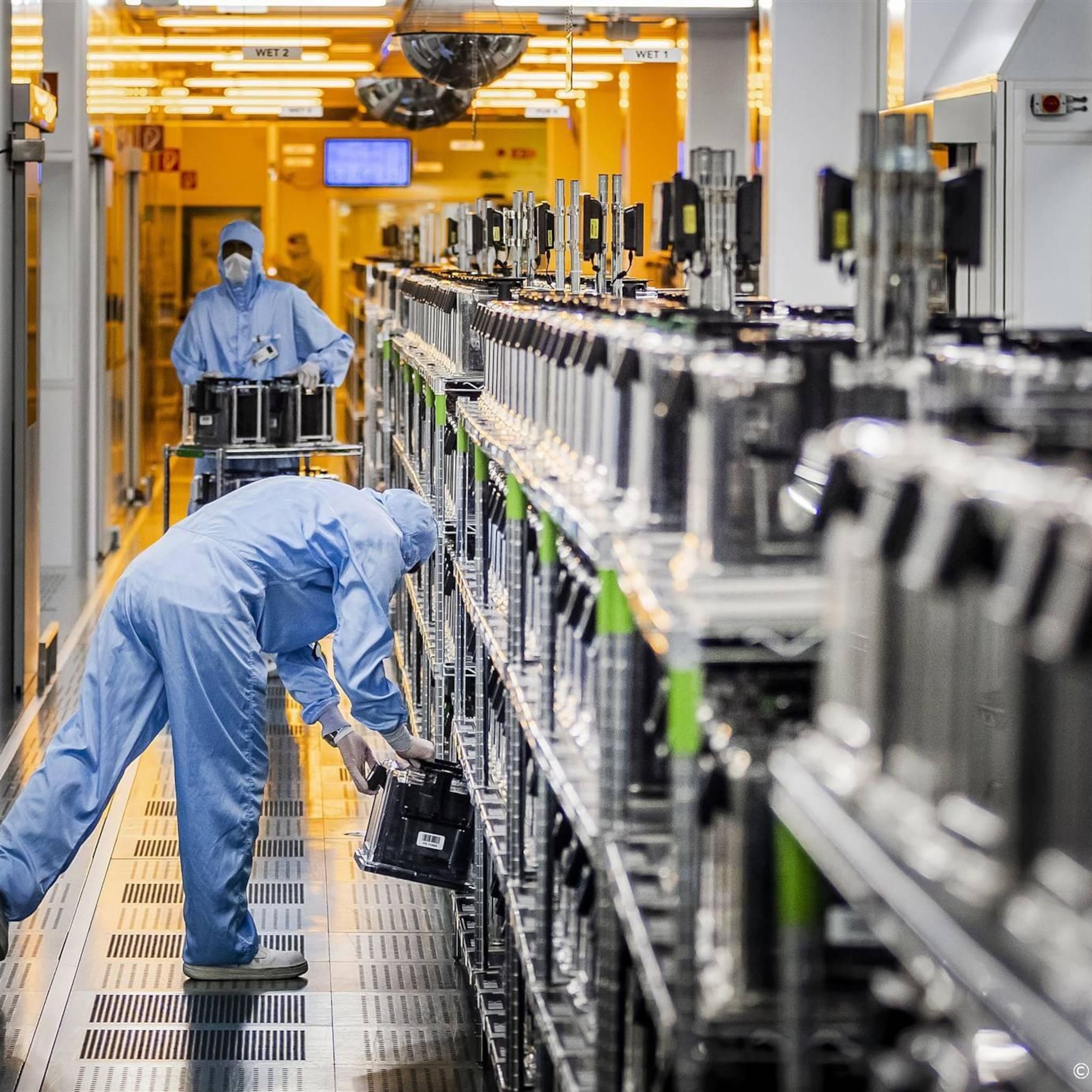 productie nederlandse industrie krimpt zes maanden op rij