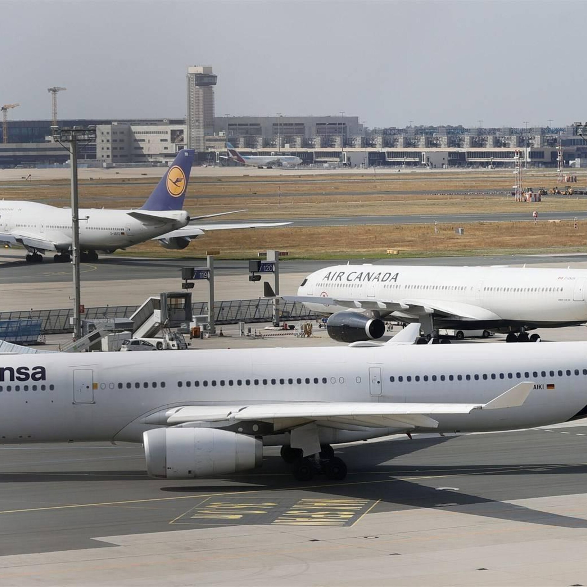 passagiersaantallen luchthaven frankfurt fors omhoog