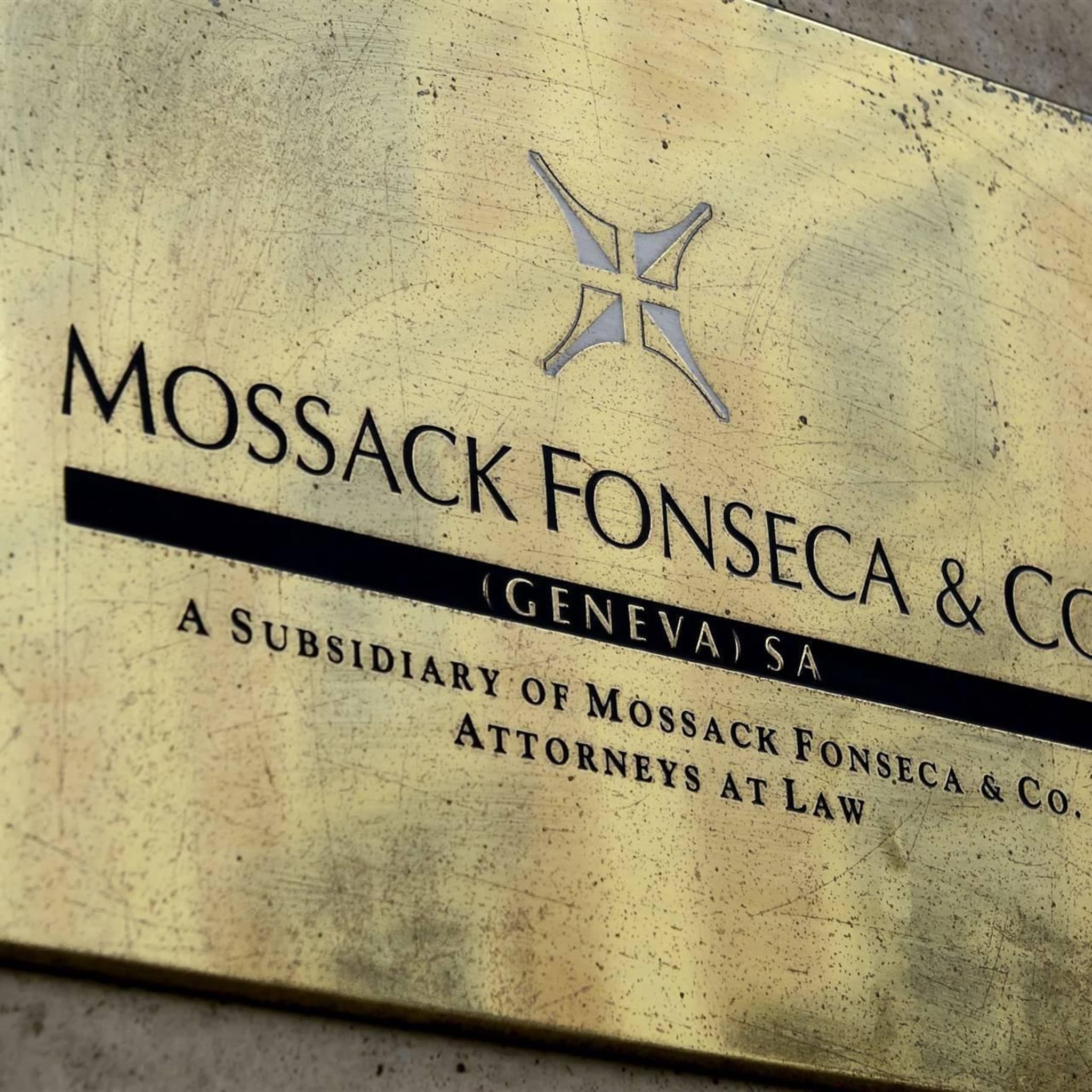 klokkenluider panama papers eist miljoenen voor lekken documenten