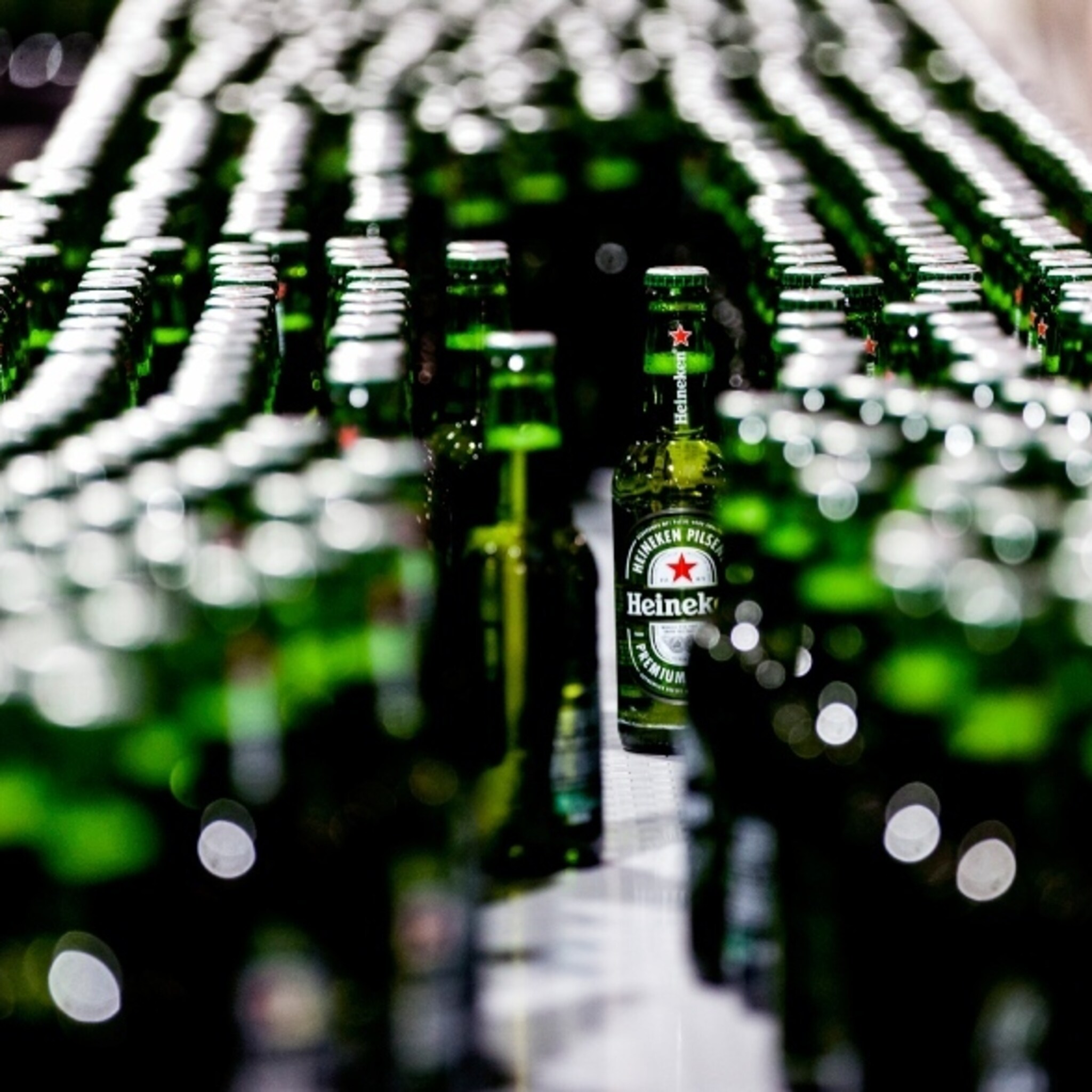 heineken trekt zich volledig terug uit rusland