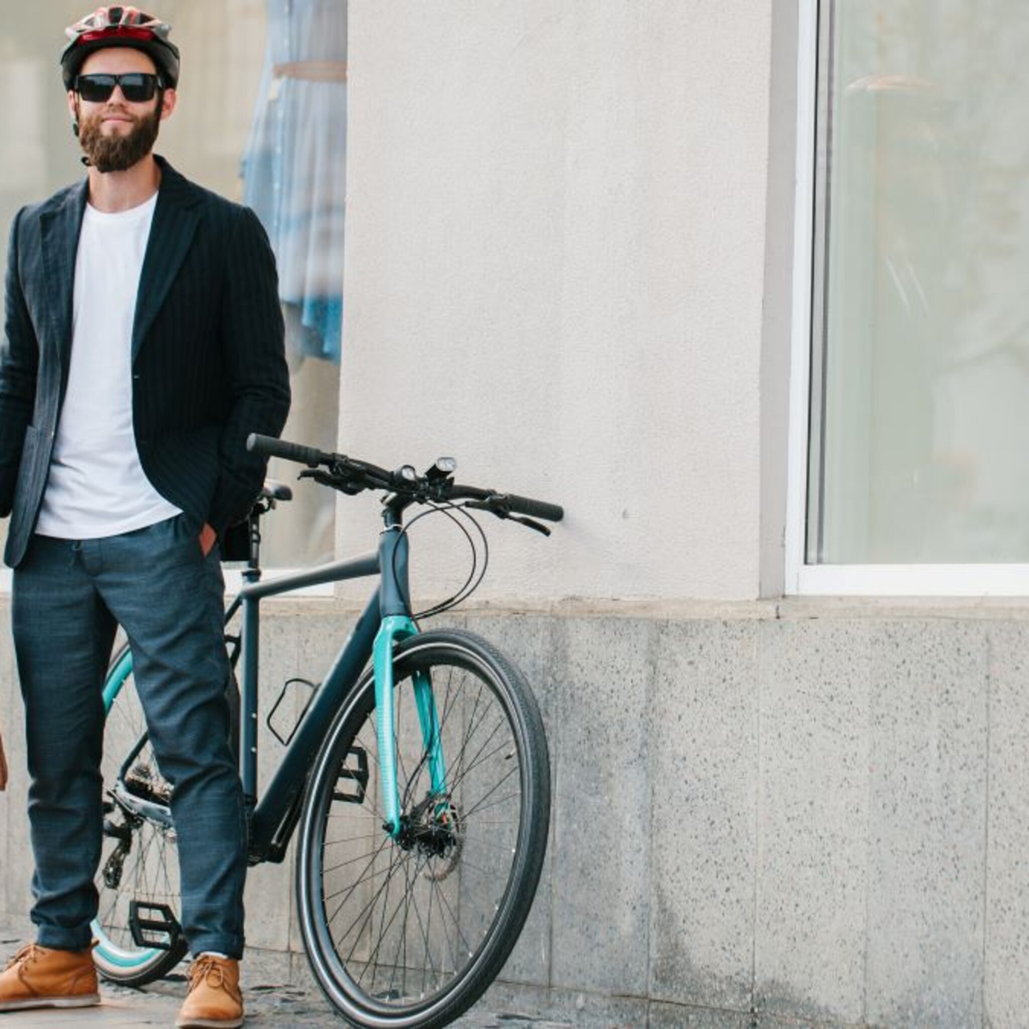 voorraadoverschot en dip economie e bikes met flinke kortingen de deur uit