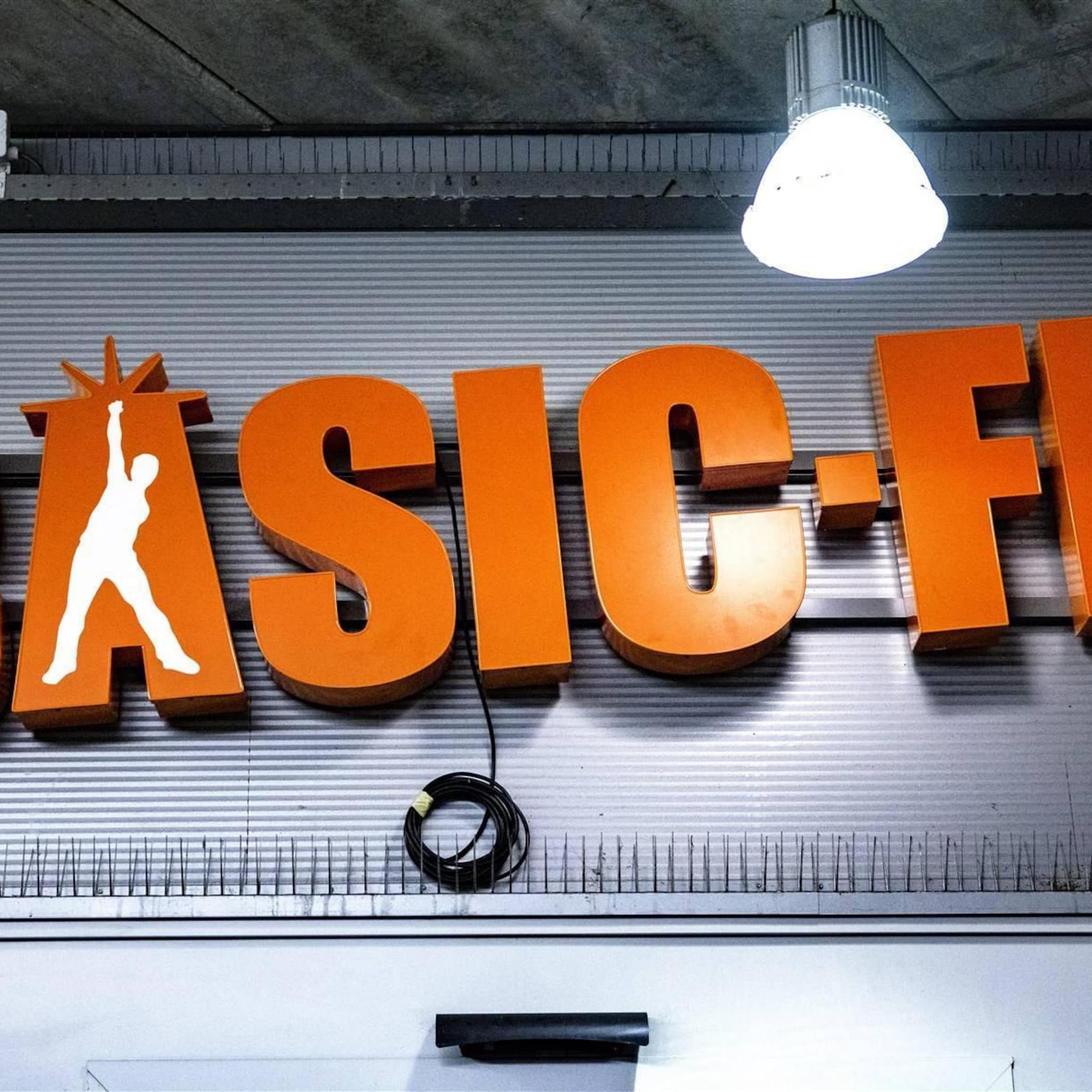 aandacht voor imcd en basic fit op rustig damrak