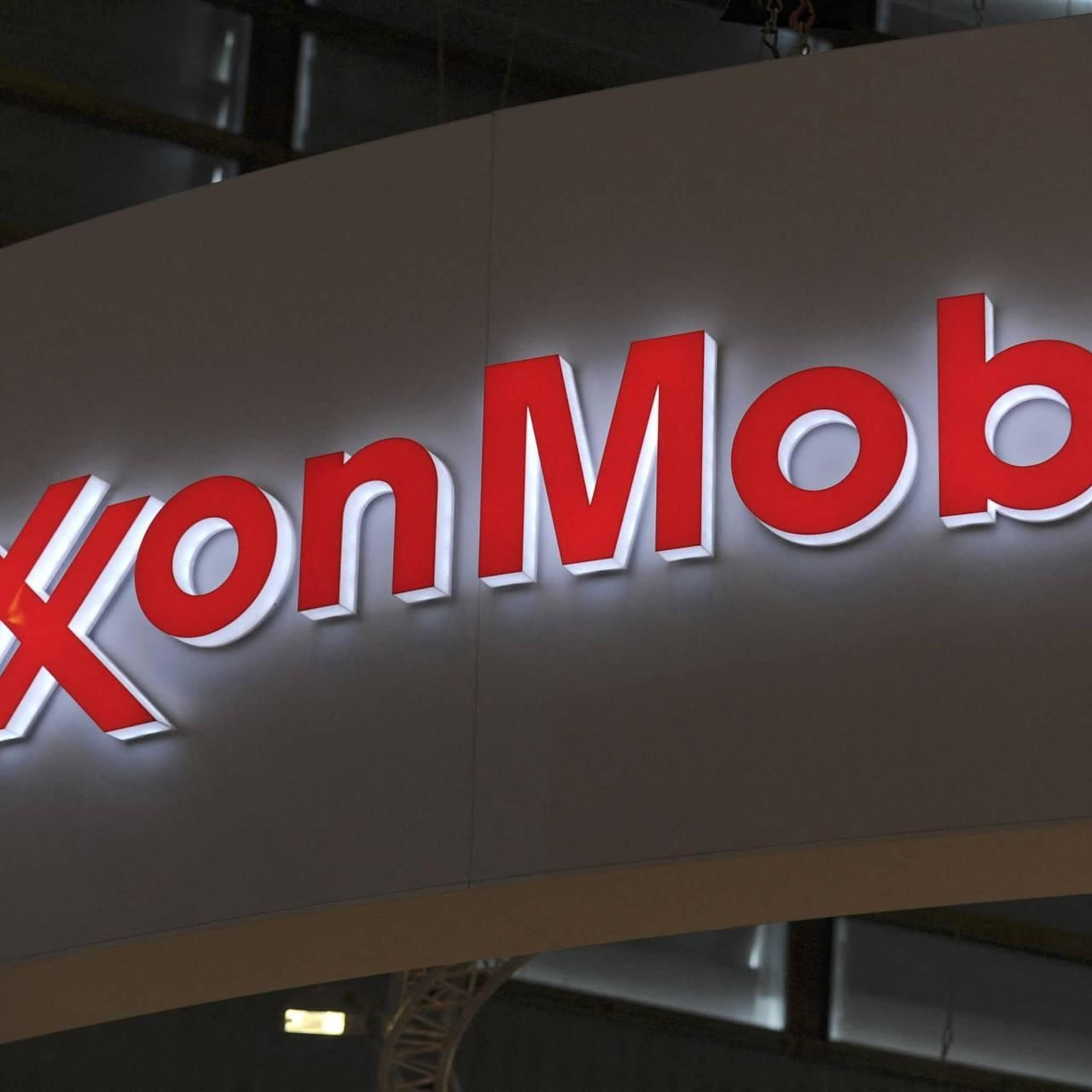 bronnen exxonmobil praat met autobouwers over levering lithium