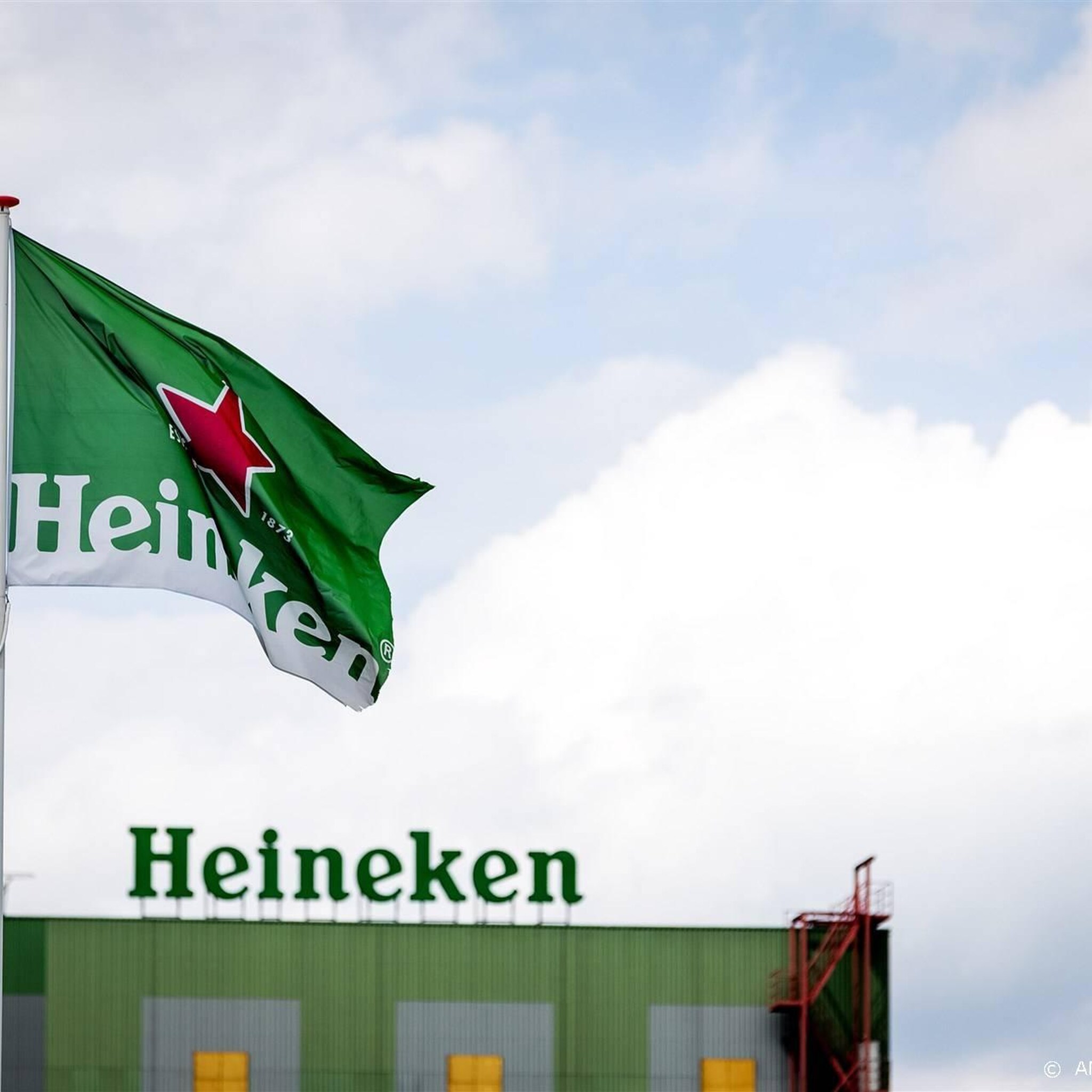 drukke beursweek met cijfers heineken ing en banenrapport vs