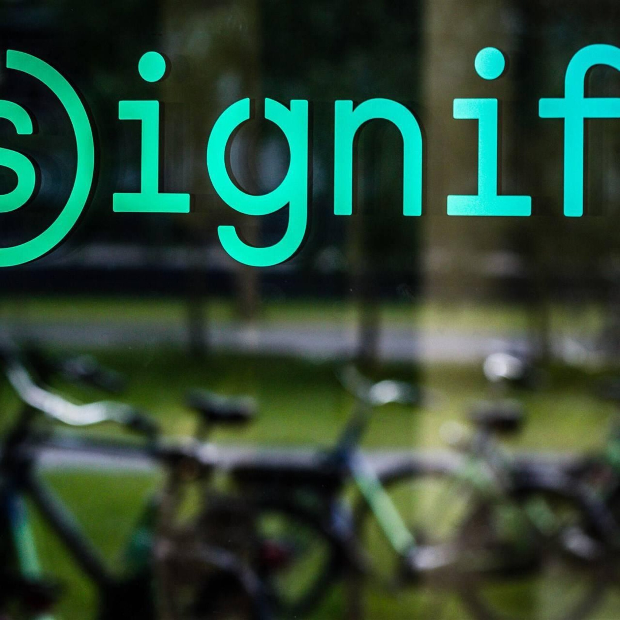 signify blijft minder lampen verkopen en stelt verwachtingen bij