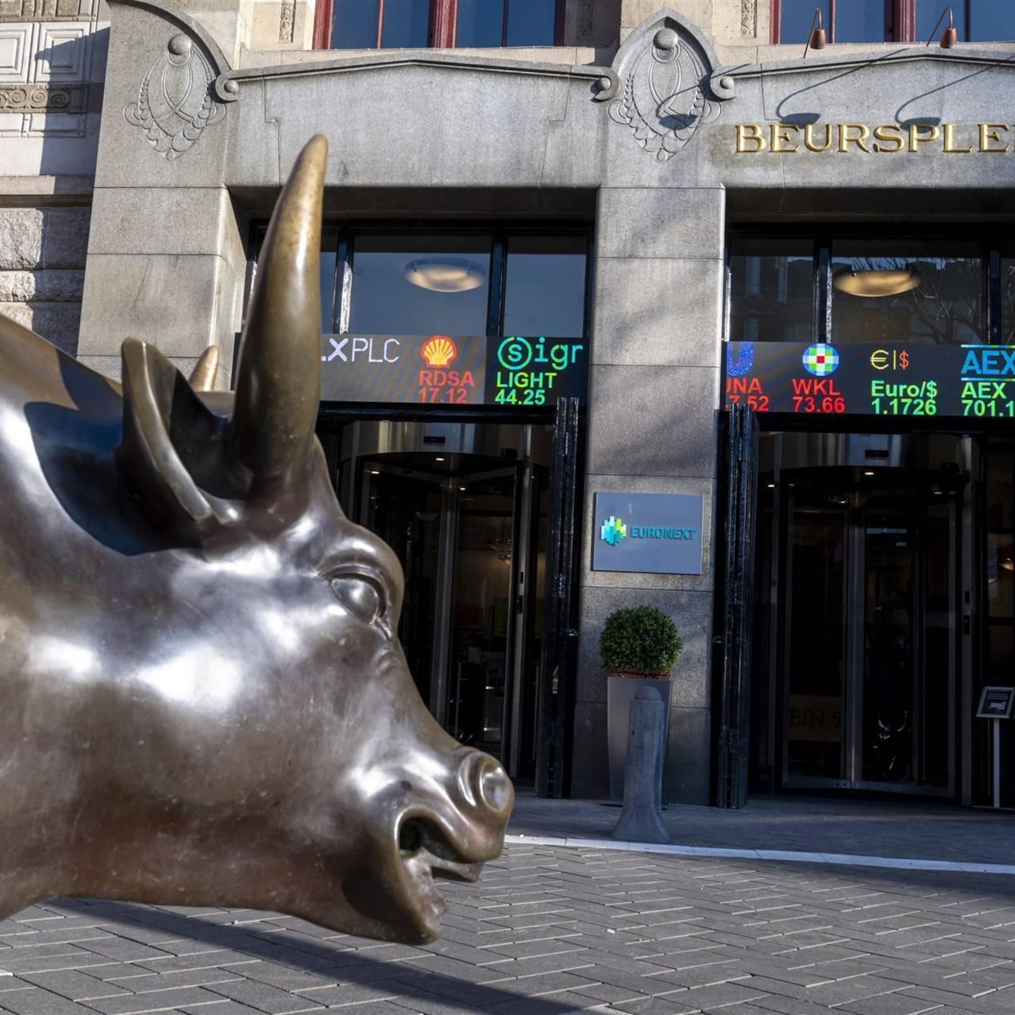 asmi stijgt in lagere aex ook just eat wint na cijfers