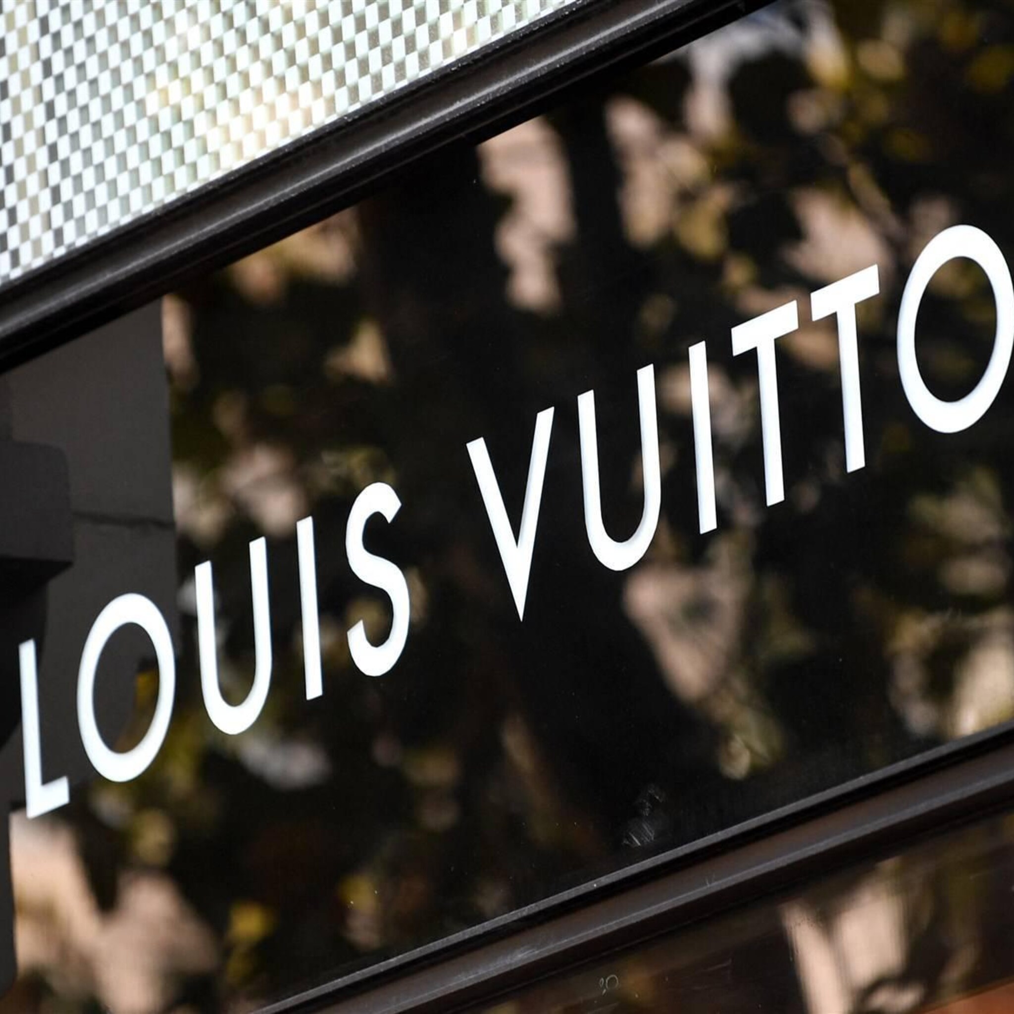 moederbedrijf louis vuitton sponsor van olympische spelen parijs