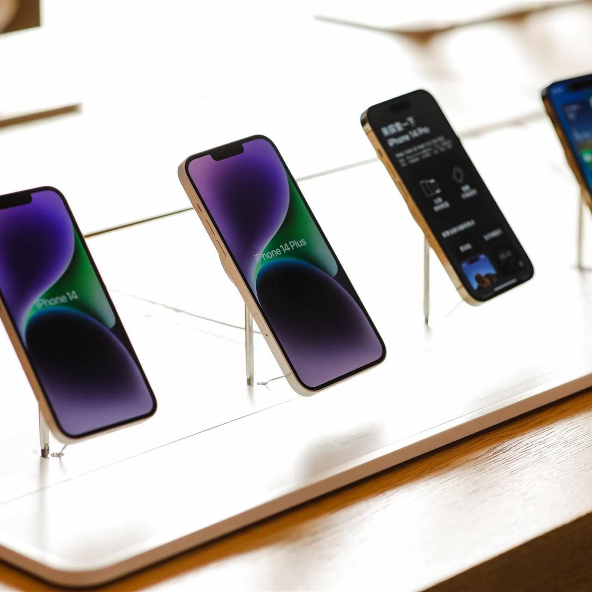 bloomberg apple houdt productieniveau nieuwe iphone stabiel