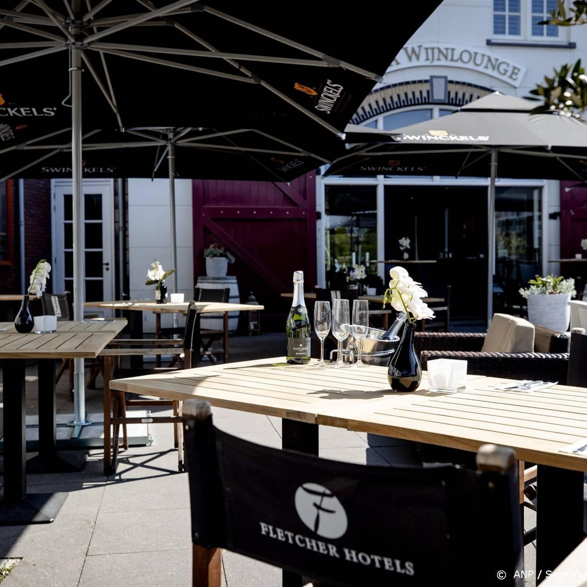 acm hotelketen fletcher duidelijker over voorwaarden vouchers