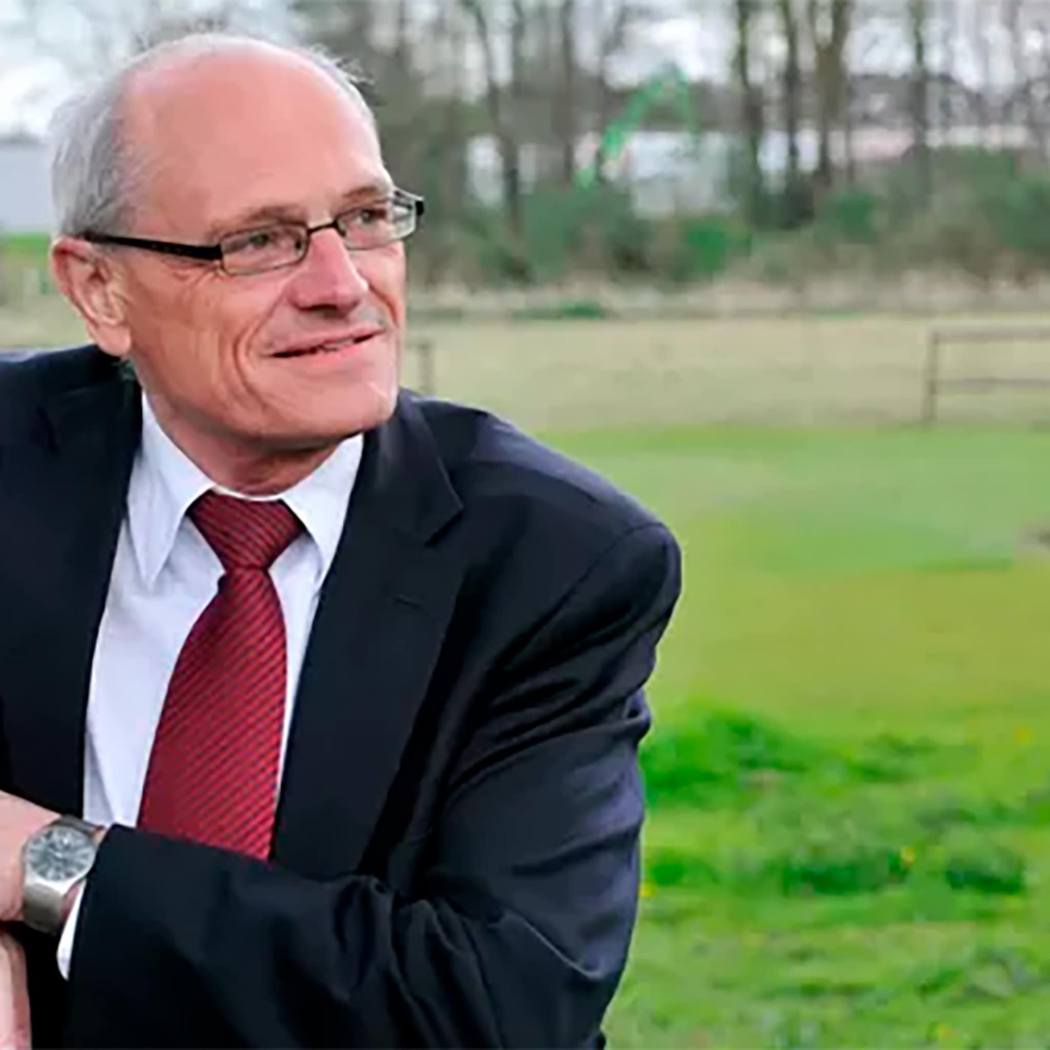 zakenman sanderink verkoopt boerderij en betaalt ex 2 65 miljoen aan dwangsommen