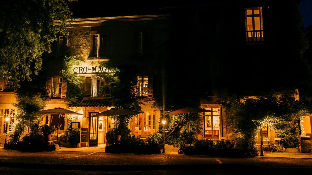 Hotel-restaurant Le Cro-Magnon in Les Eyzies-de-Tayac-Sireuil.