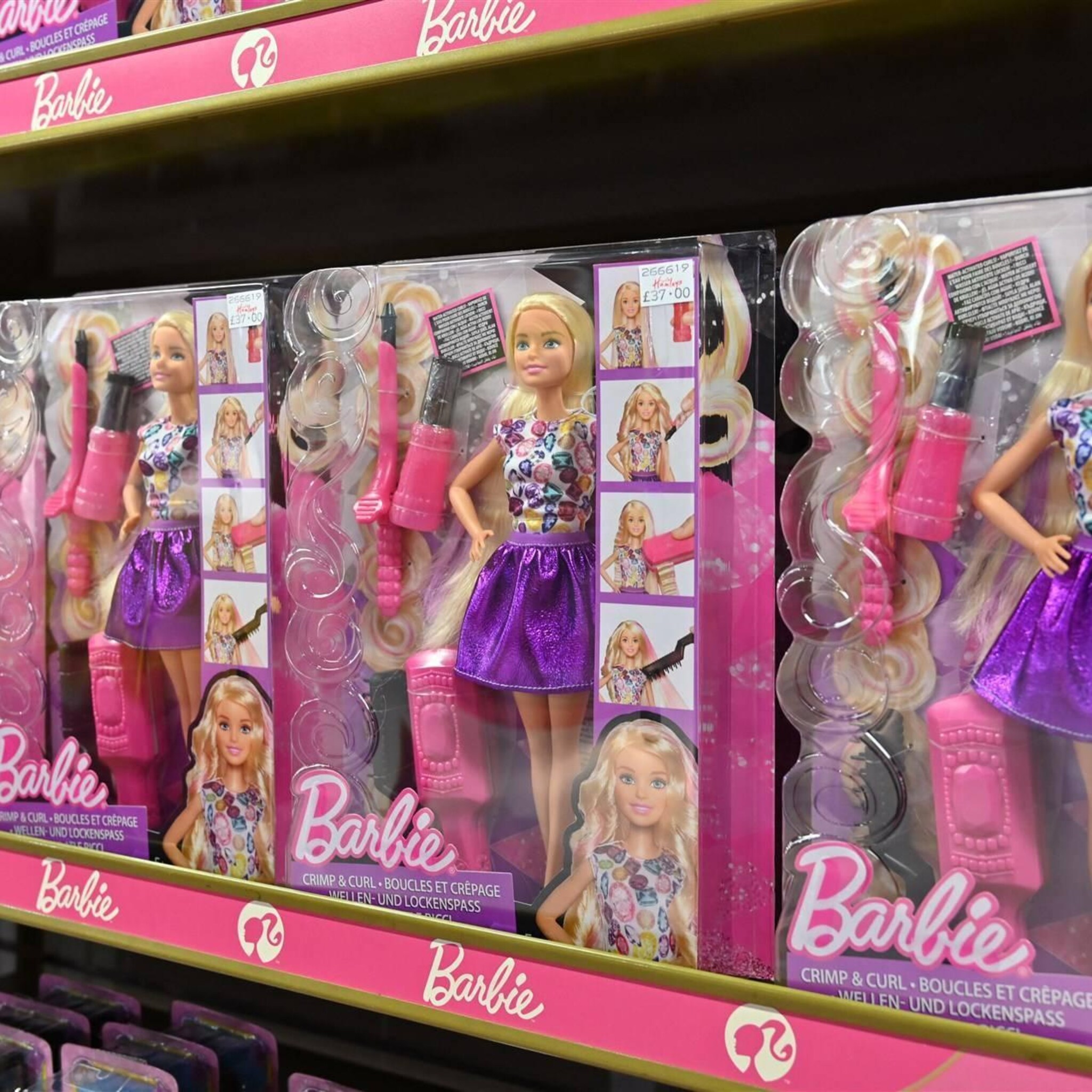bedrijven verkopen massaal barbie producten enkele uitverkocht