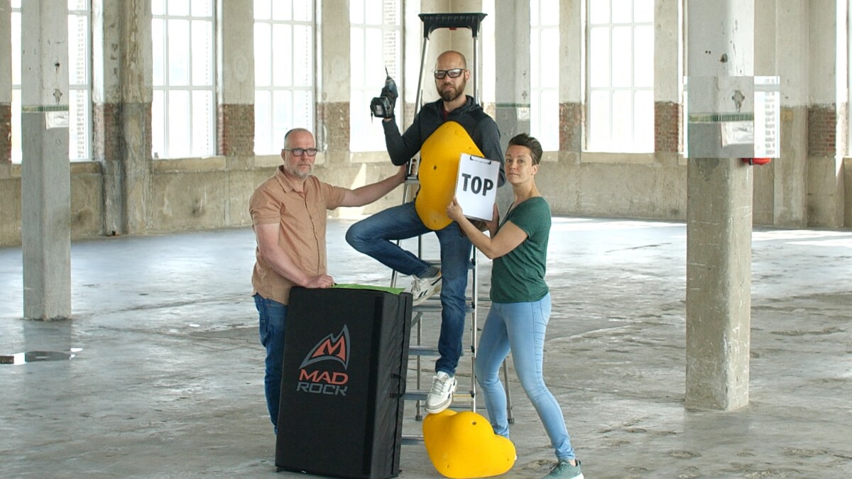 René Geerlings, Jesse van der Werf en Irene Pieper zijn de oprichters van Boulderstation Enschede. Eigen foto
