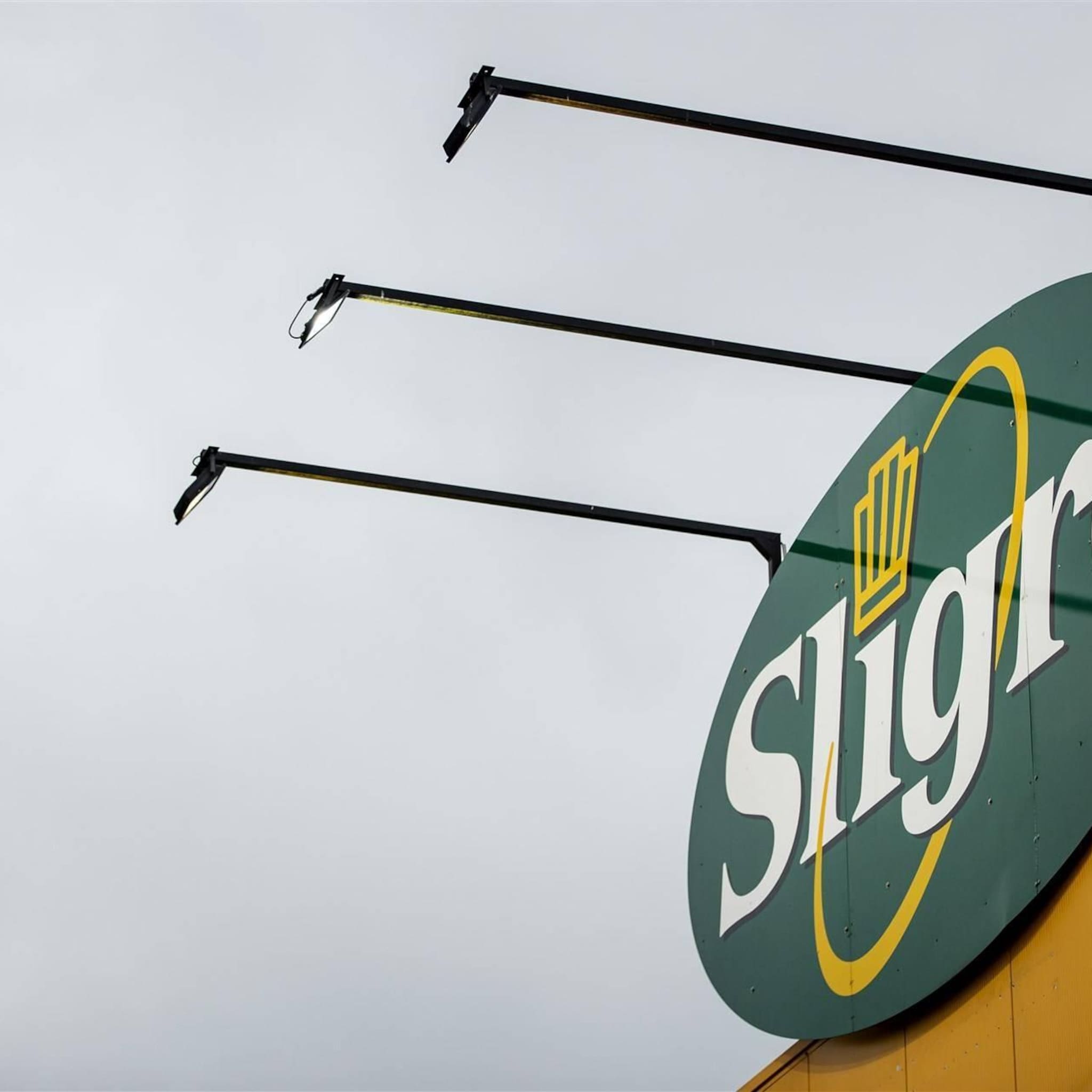 winstval voor sligro door eenmalige posten