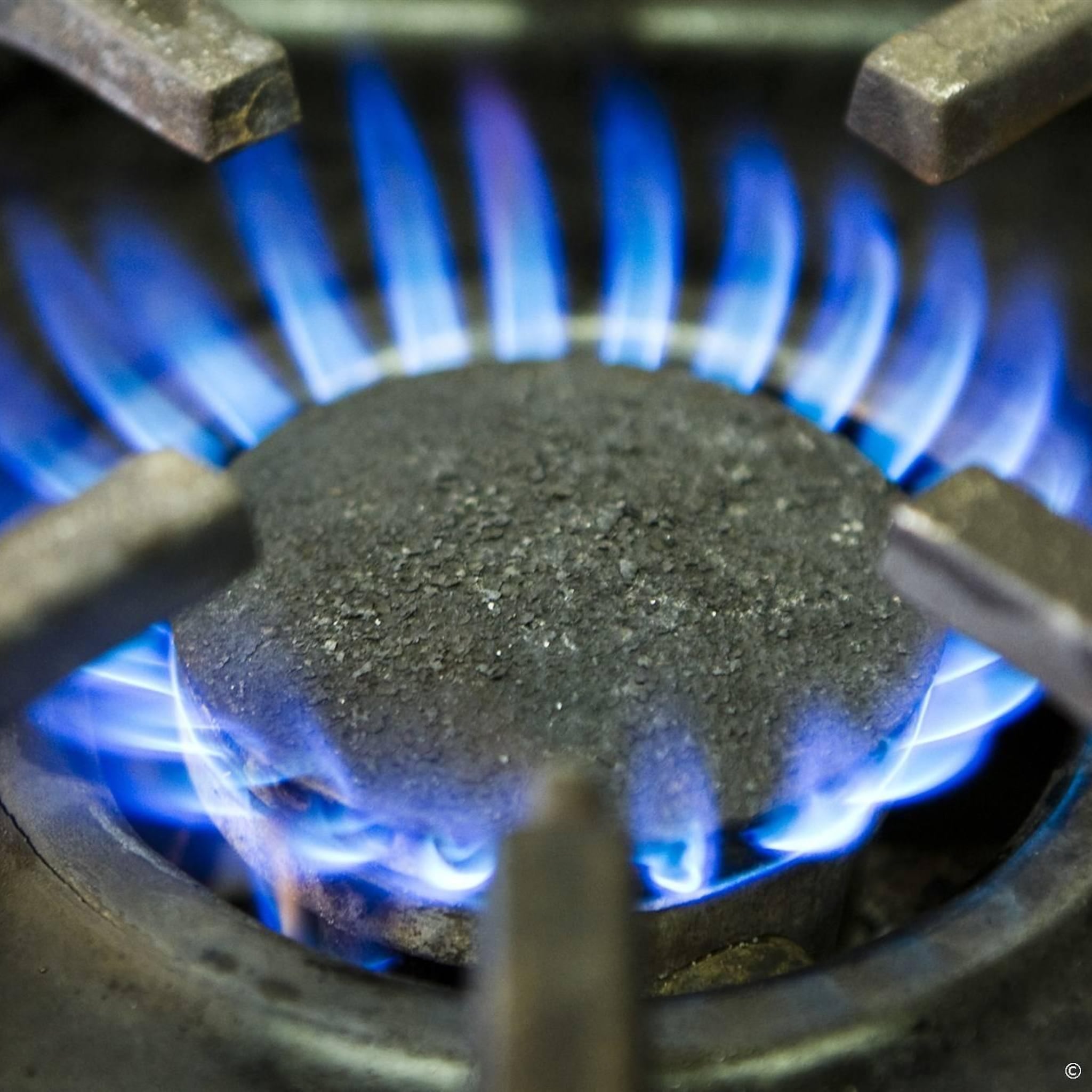 huishoudens 630 euro duurder uit voor gas en licht