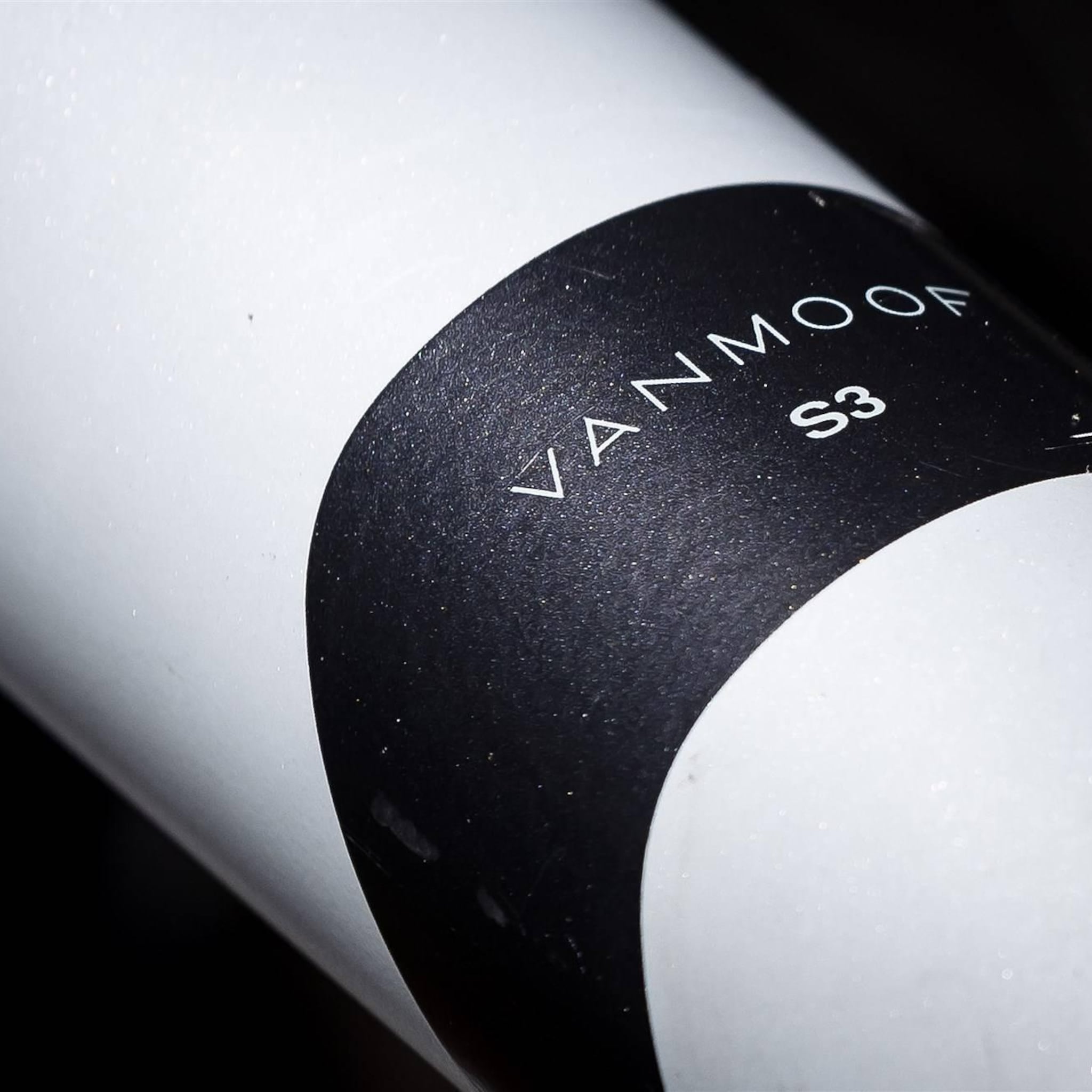 rechter verklaart noodlijdend e bikebedrijf vanmoof failliet