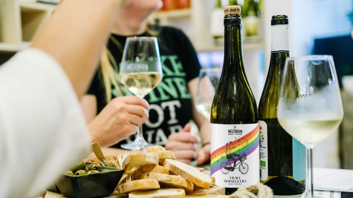 Populair deze maanden: de regenboog-limited edition van Neleman. Foto: Neleman