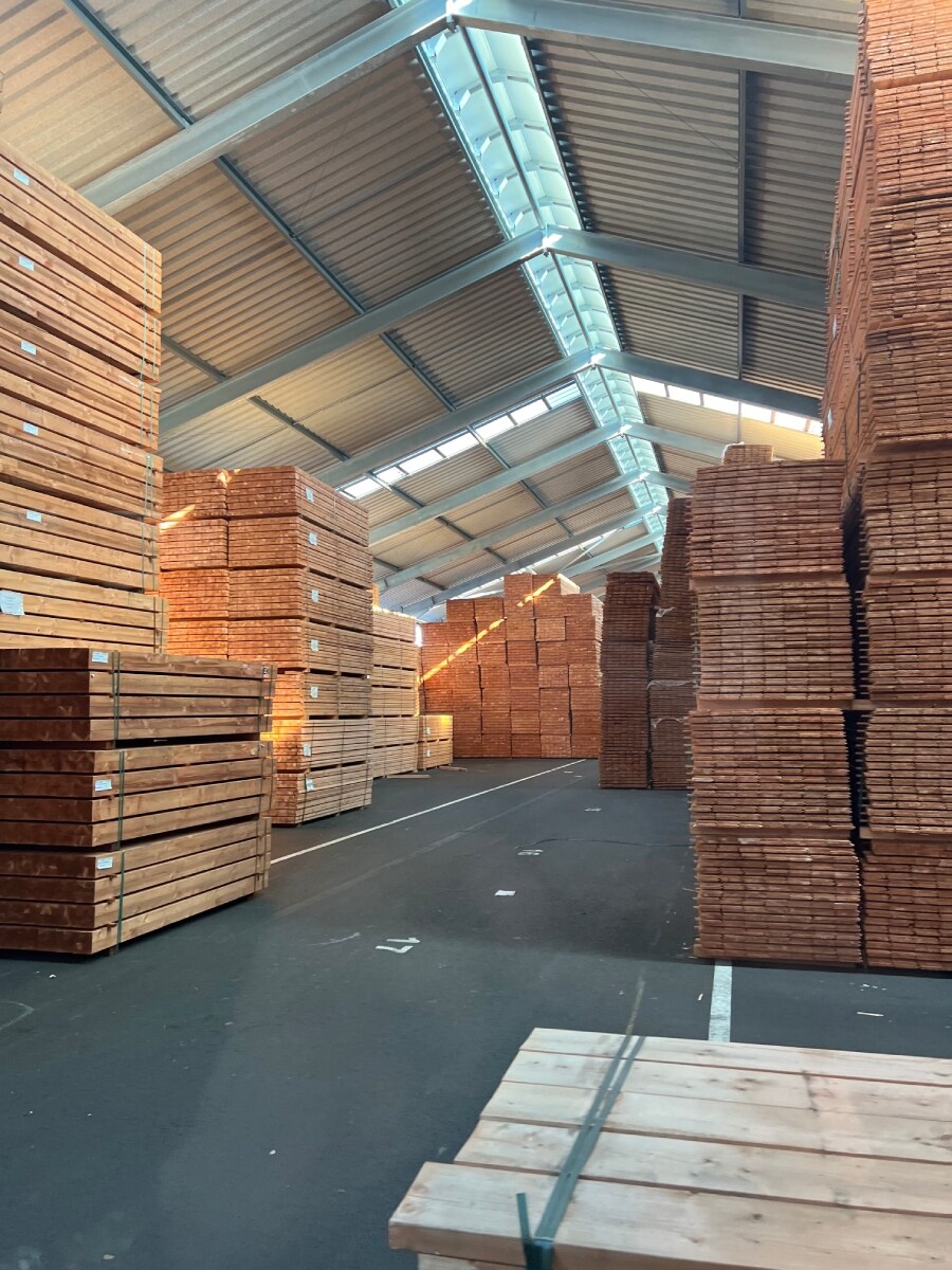 De houtopslag van Countrywood. Foto: Countrywood.