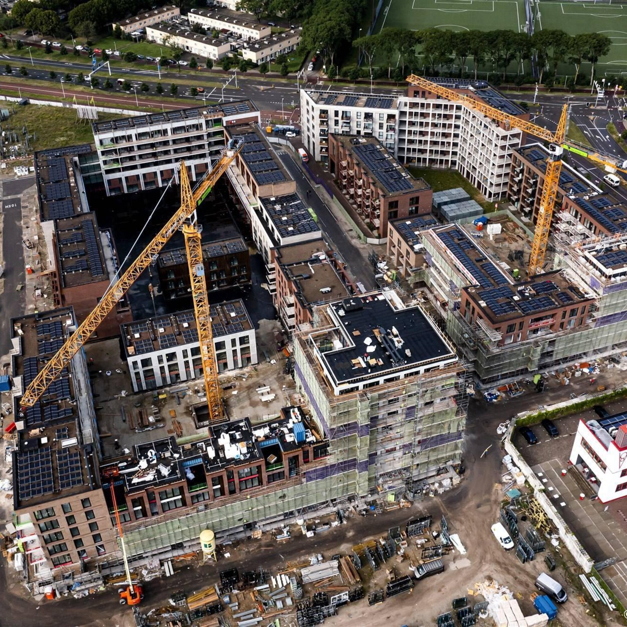 cbre beleggingen in vastgoed gedaald tot historisch laag niveau