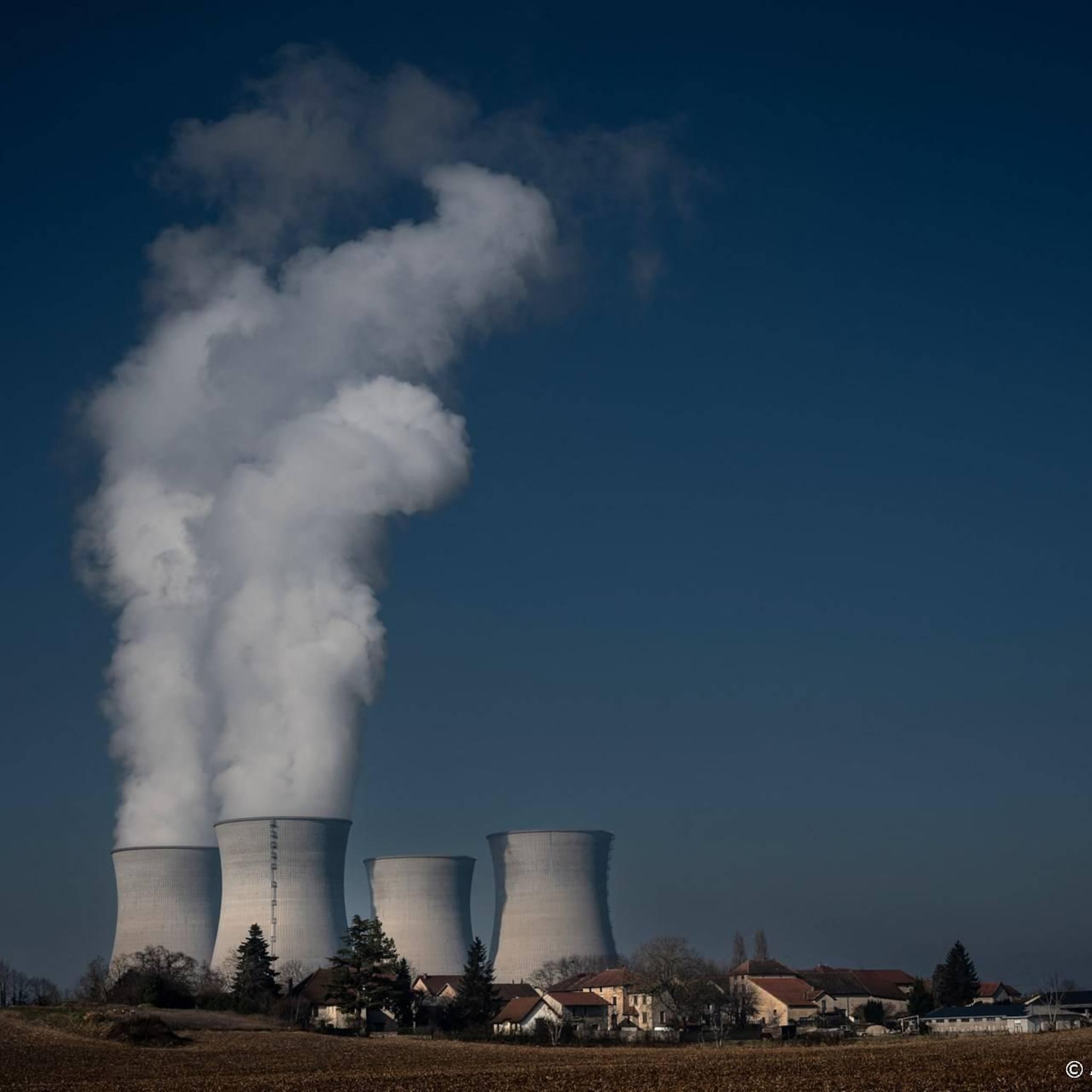 frankrijk beperkt tijdelijk productie bij kerncentrale om hitte
